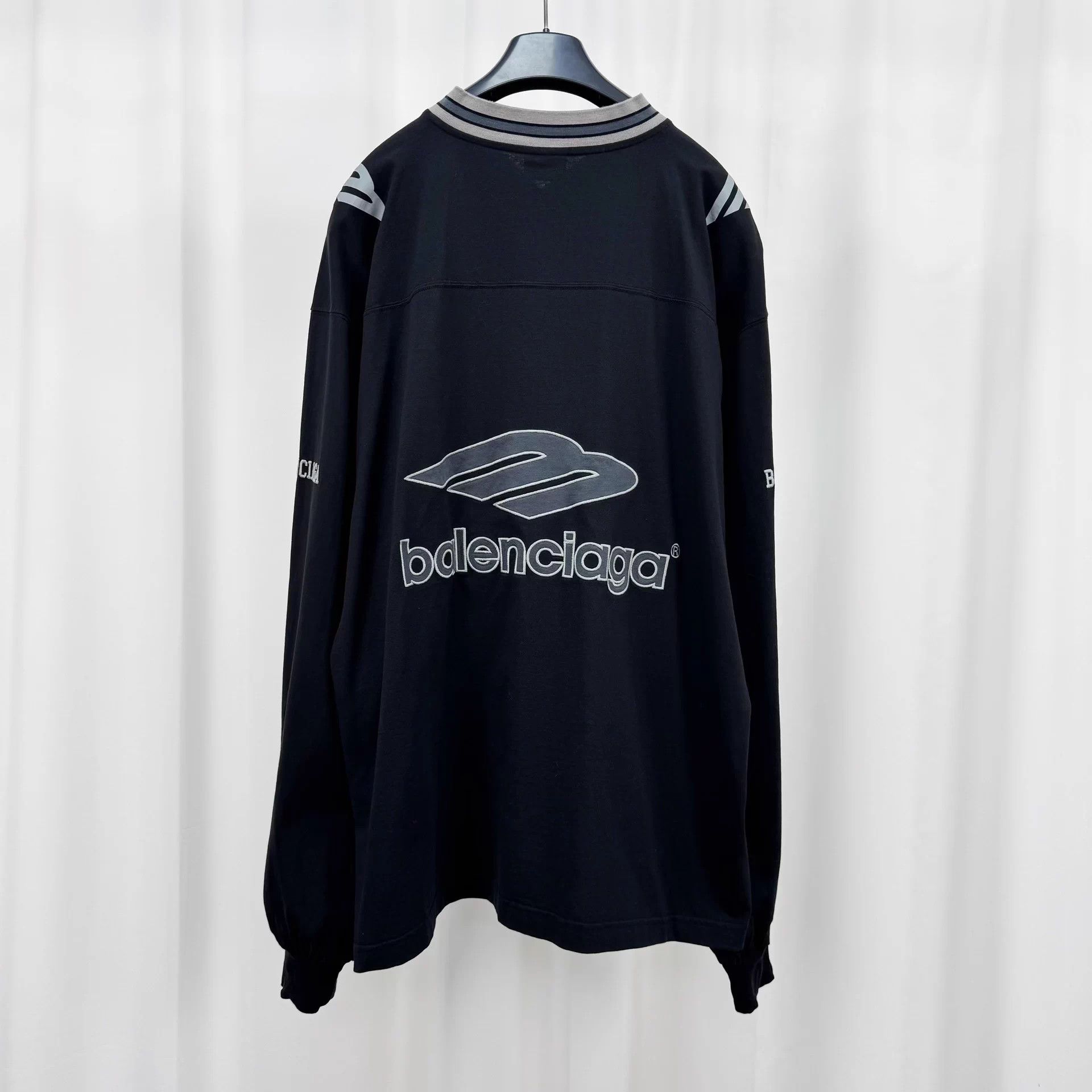 Balenciaga Balenciaga 25FW Embroidered Logo Football Longsleeve S New Size US S / EU 44-46 / 1 - 2 Thumbnail