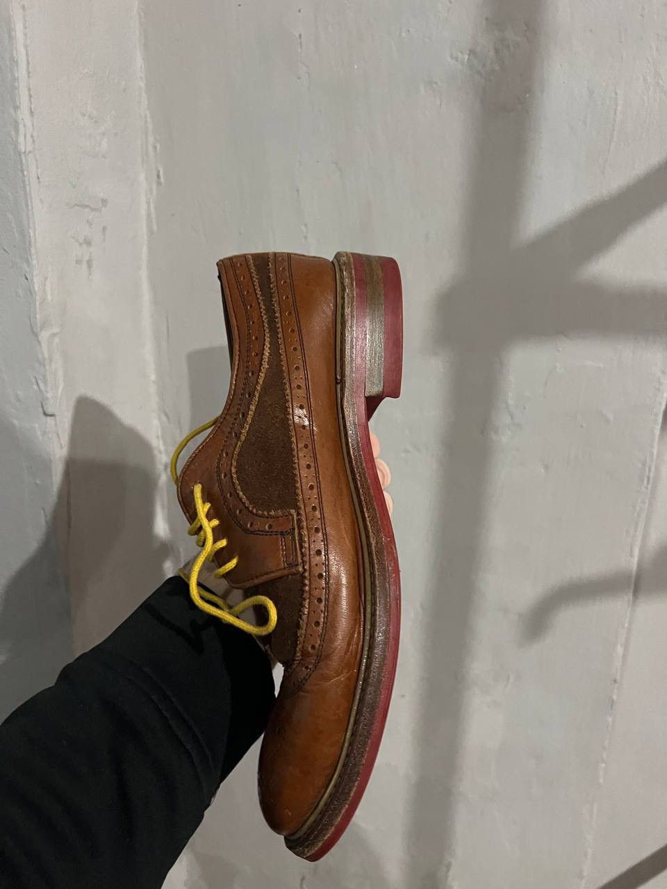 Russell & Bromley RUSSEL&BROMLEY MORRIS OXFORD LEATHER LACE UP SHOES SIZE 7 Size US 7 / EU 40 - 6 Thumbnail