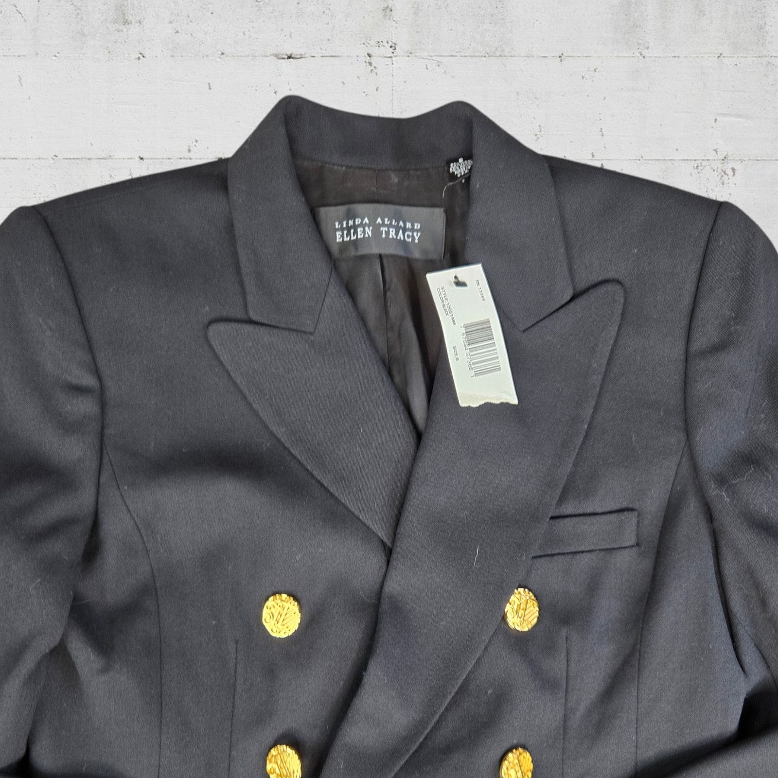 Ellen Tracy Vintage 80s Ellen Tracy Double Breasted Crest Blazer Size 6 Size M / US 6-8 / IT 42-44 - 5 Thumbnail