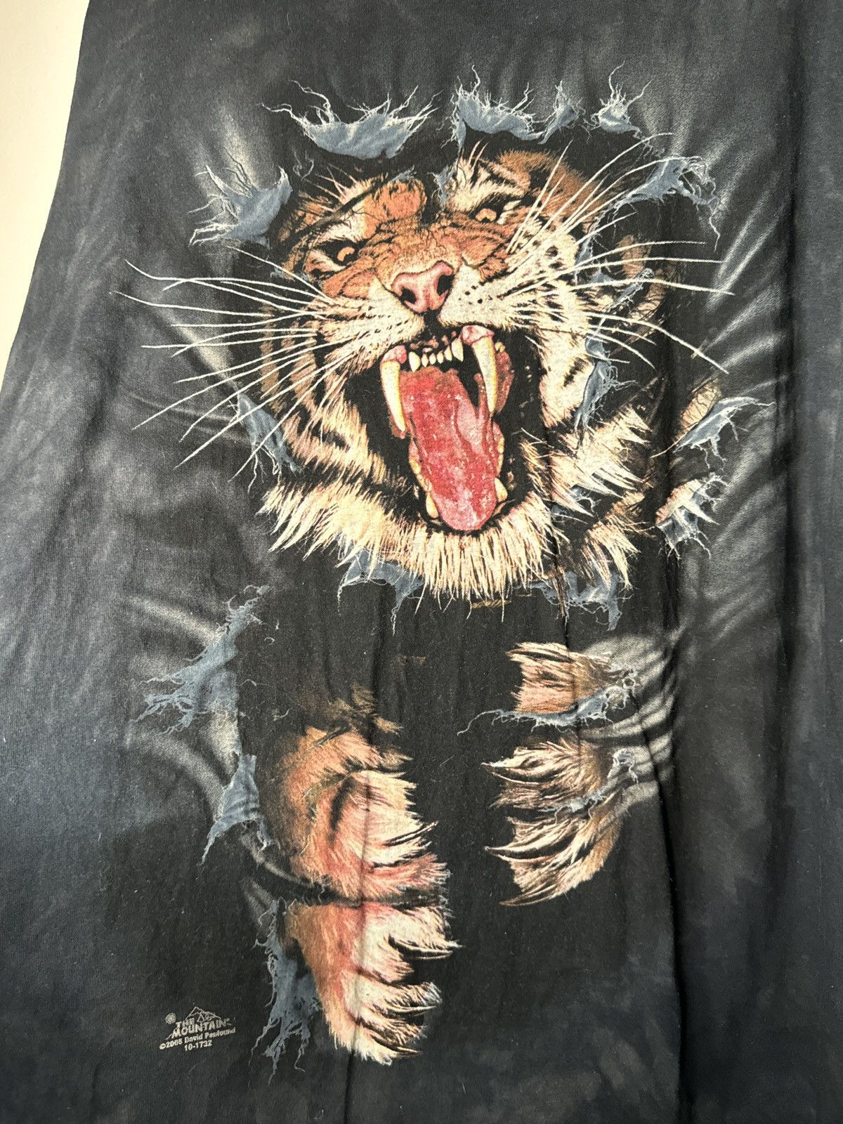 The Mountain × Vintage The Mountain Mens XL Roaring Tiger Breakout T-Shirt y2k 2005 Size US XL / EU 56 / 4 - 2 Thumbnail