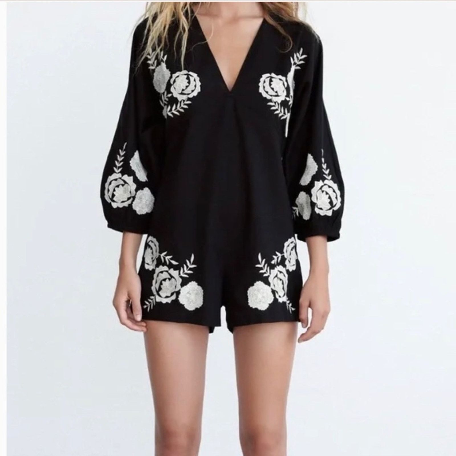 Zara Zara Black Embroidered Romper XS Size 26" / US 2 / IT 38 - 3 Thumbnail