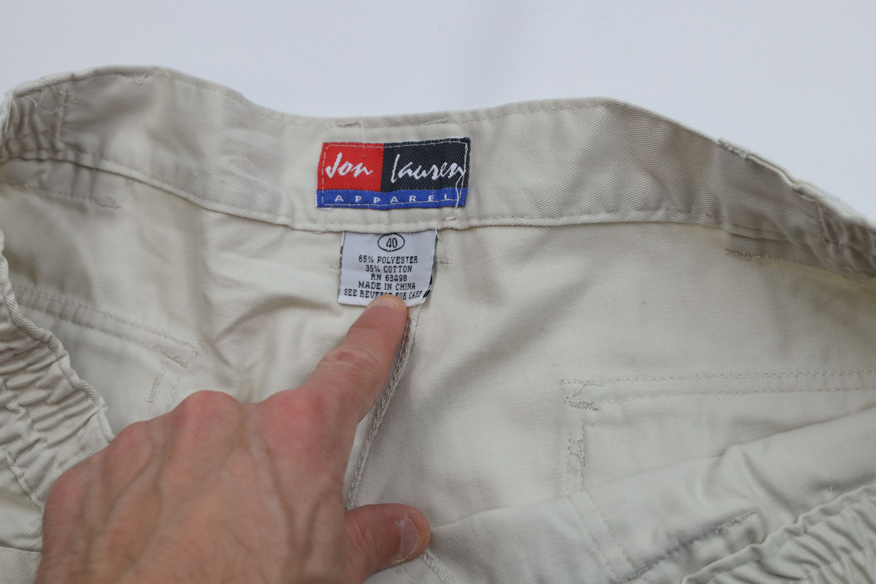 Vintage Vintage 90s Streetwear Knee Trekking Cargo Shorts Beige Size US 40 / EU 56 - 7 Thumbnail