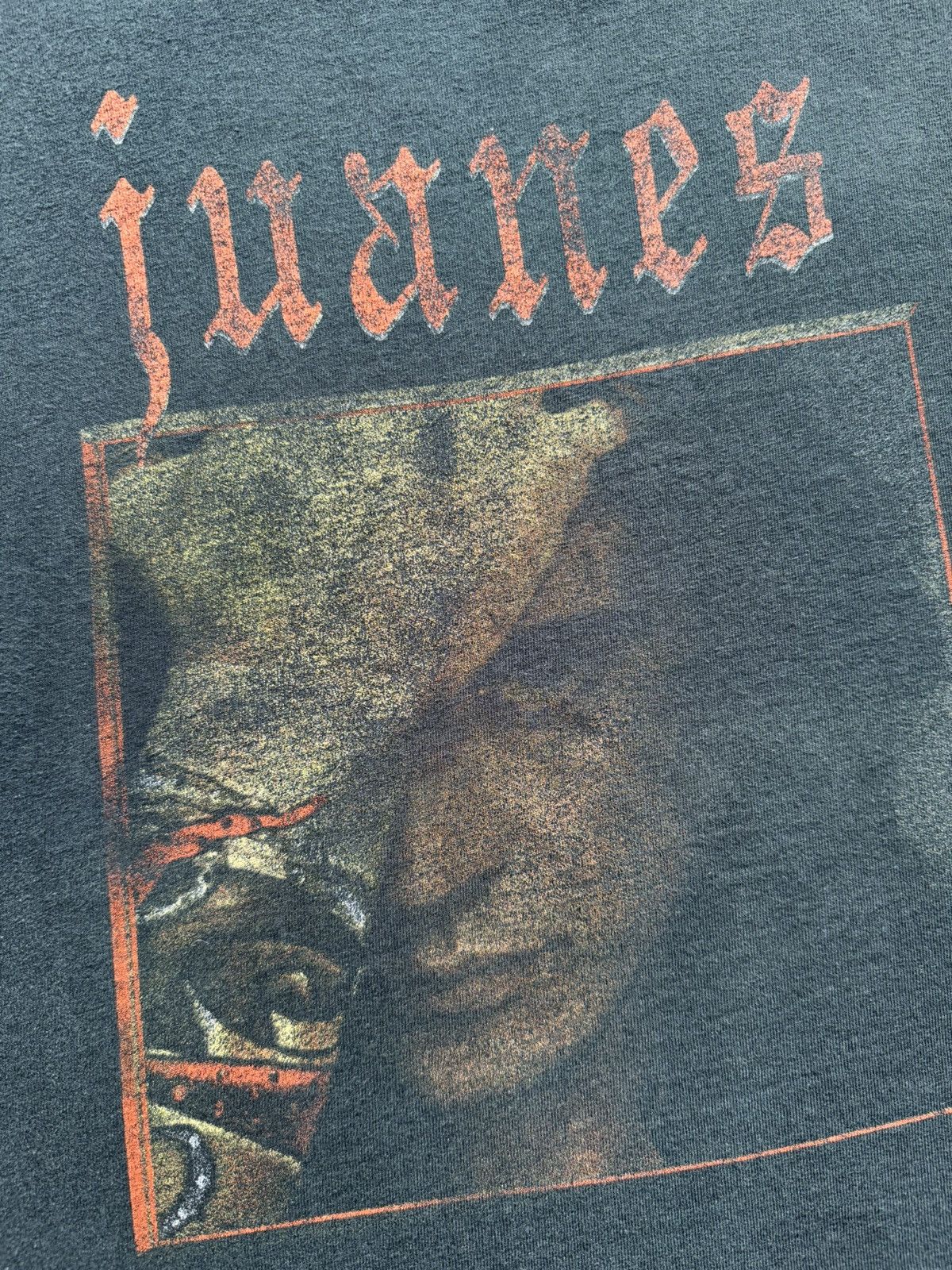 Vintage 2006 Juanes Mi Sangre Band Tee Shirt Mana Latin Nirvana Size US L / EU 52-54 / 3 - 4 Thumbnail