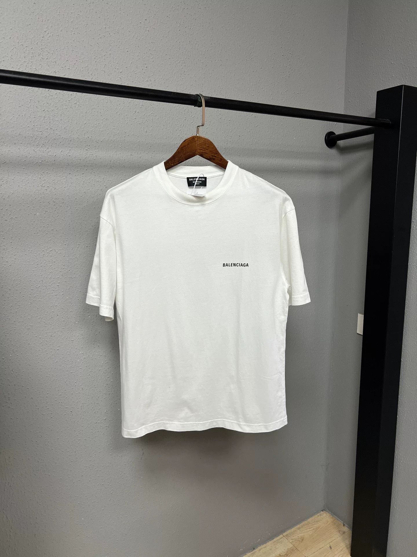 Balenciaga white balenciaga logo short sleeve t-shirt Size US XS / EU 42 / 0 - 1 Thumbnail