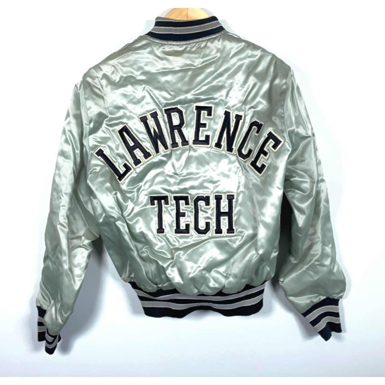 Holloway VINTAGE Holloway Jacket 80s Lawrence Tech Satin Bomber Jacket Adult Medium Silver Size US M / EU 48-50 / 2 - 2 Thumbnail
