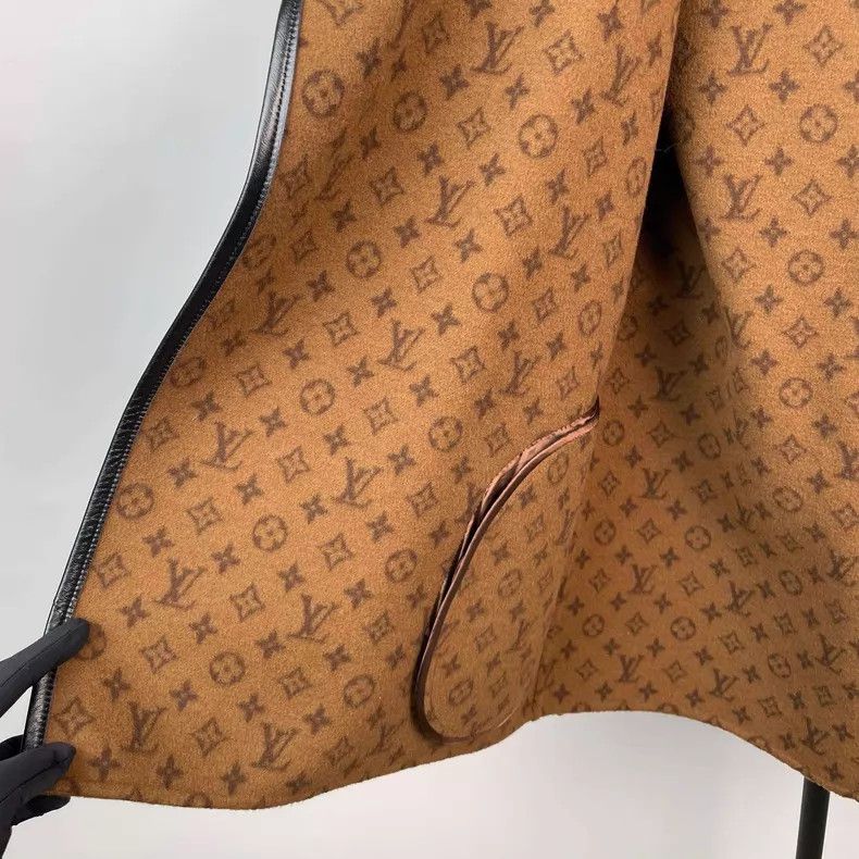 Louis Vuitton Louis Vuitton Caramel Patchwork Hooded Bathrobe Coat Size XS / US 0-2 / IT 36-38 - 3 Thumbnail