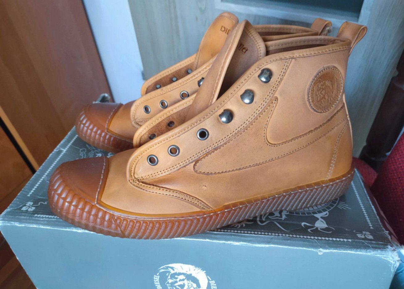 Diesel DIESEL DRAAGS94 LEATHER SNEAKERS MADE IN SPAIN Size US 10 / EU 43 - 17 Thumbnail
