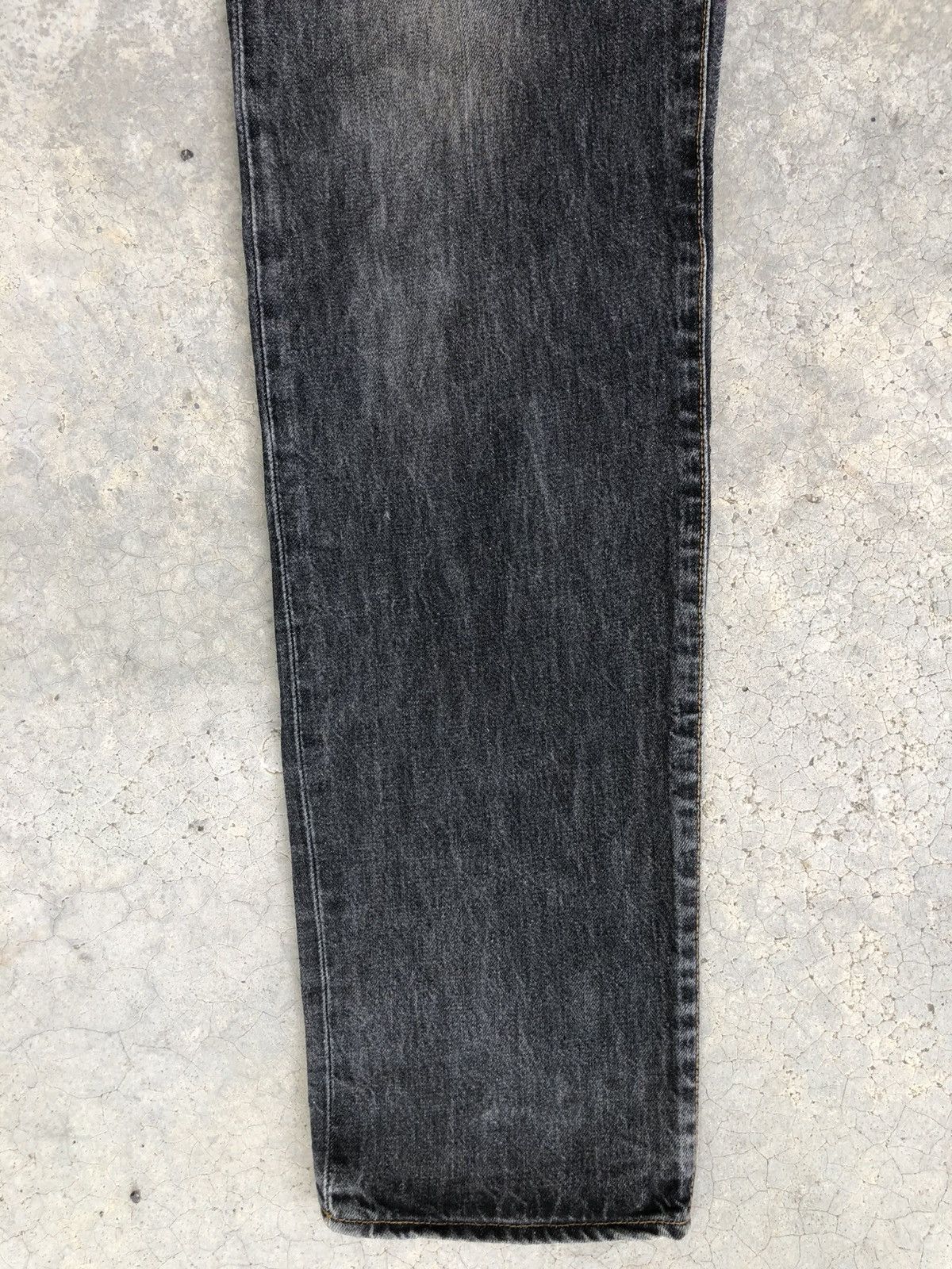 Calvin Klein Calvin Klein Distressed Jeans Slim Fit Size US 33 - 6 Thumbnail