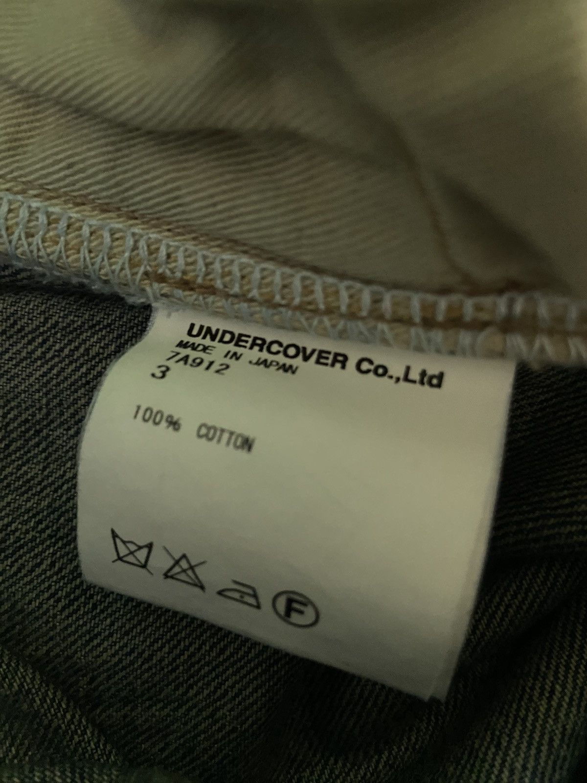 Undercover Undercover apple fangs Size US 31 - 5 Thumbnail