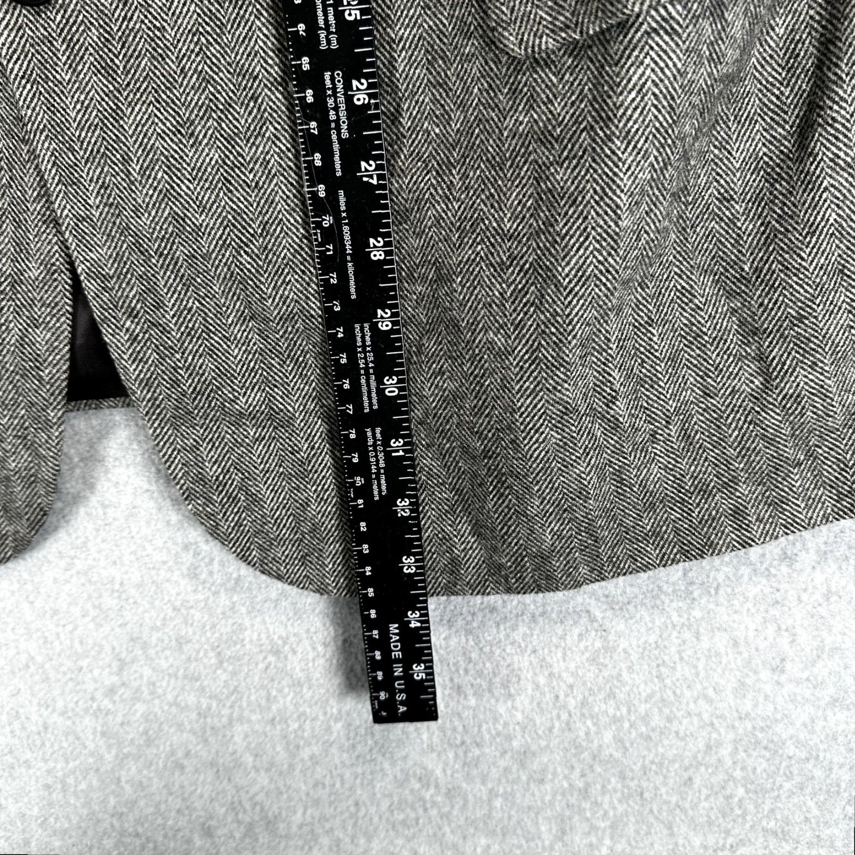 Geoffrey Beene Geoffrey Beene Sport Coat - Men's Gray Herringbone Tweed Wool Two-Button Single-Breasted Jacket 52 Regular Size US L / EU 52-54 / 3 - 7 Thumbnail