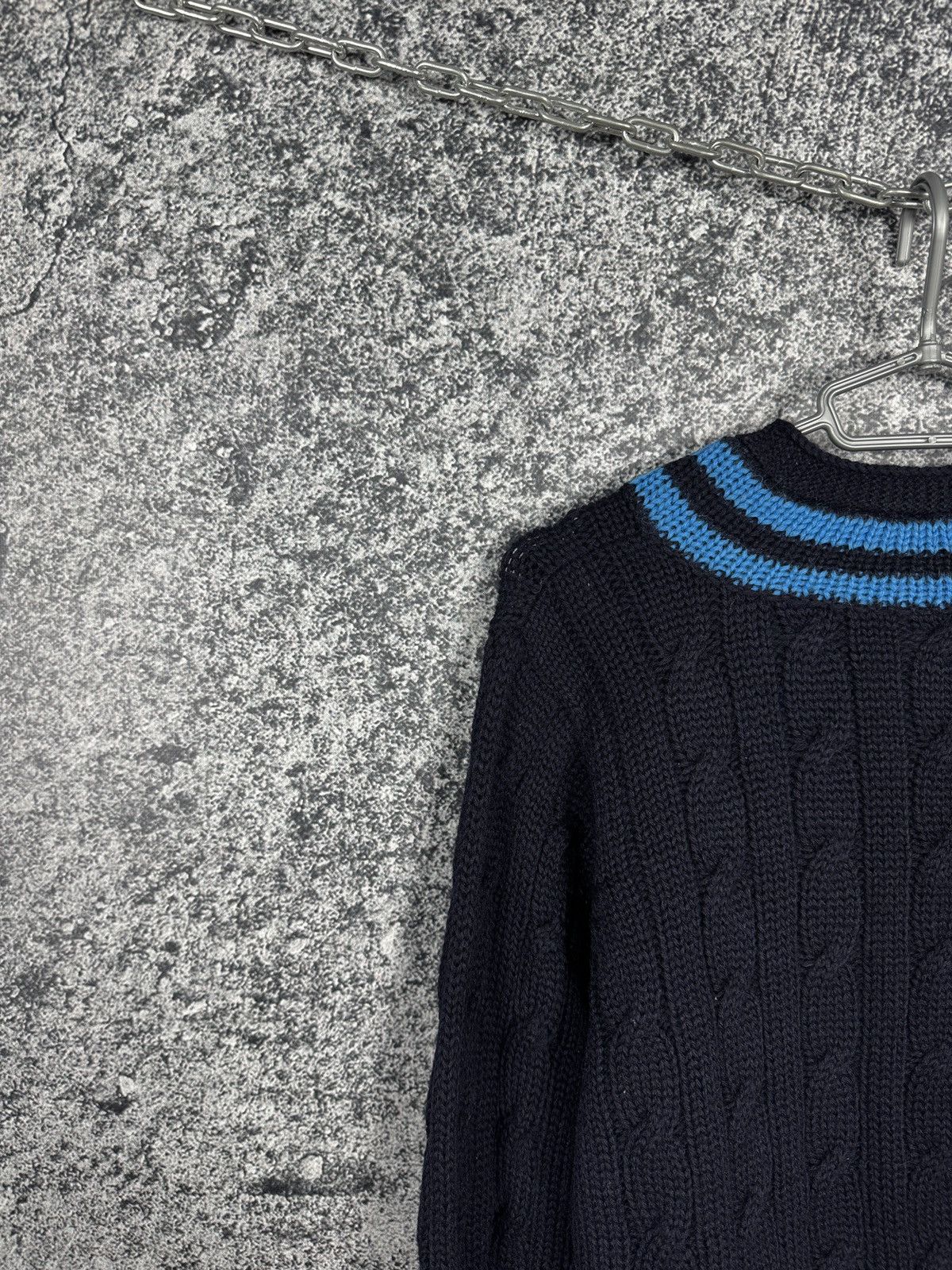 Fred Perry Fred Perry Vintage V-Neck Cable Knit Sweater Pullover Sz 44 Size US L / EU 52-54 / 3 - 13 Thumbnail