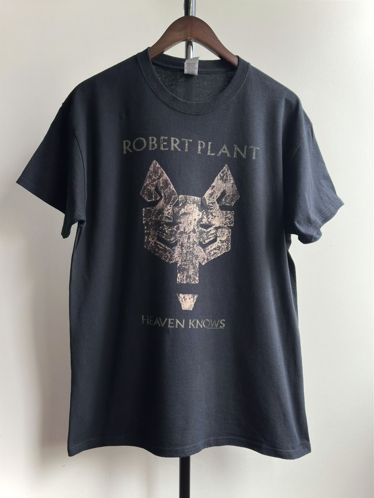 Band Tees × Led Zeppelin × Vintage VINTAGE Y2K ROBERT PLANT HEAVEN KNOWS TEE Size US L / EU 52-54 / 3 - 1 Thumbnail