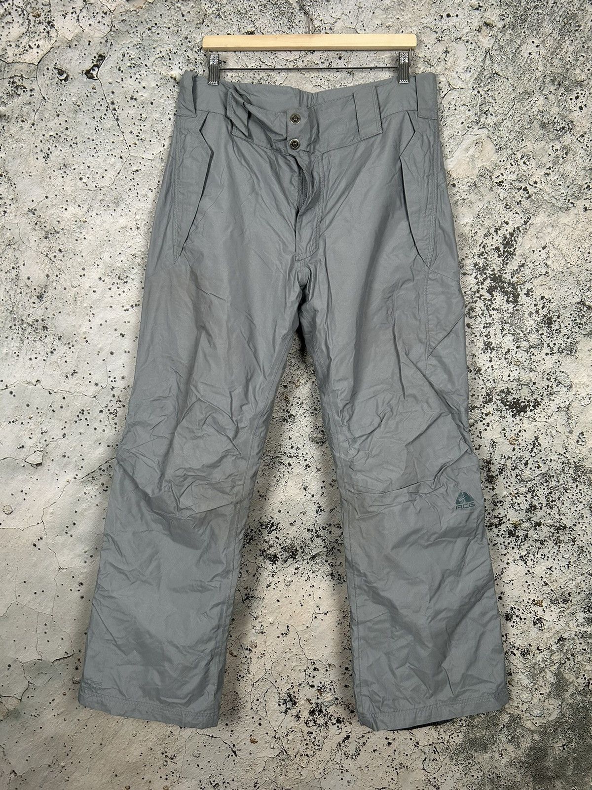 Image of Vintage Nike Acg Ski Snowboarding Pants Streetwear in Grey, Men's (Size 34)