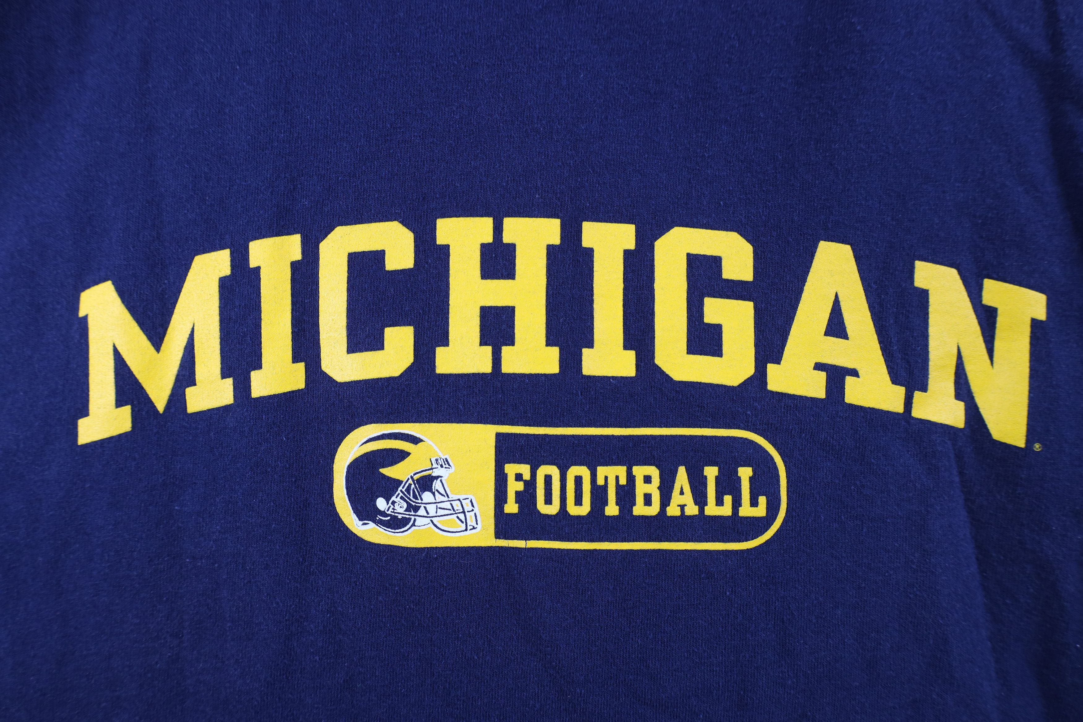 Vintage Vintage 90s University of Michigan Short Sleeve T-Shirt Size US XL / EU 56 / 4 - 6 Thumbnail