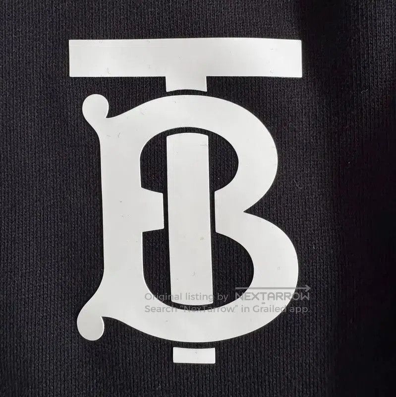 Burberry Burberry Black Cotton Embroidered Cropped Sweatshirt. Size L / US 10 / IT 46 - 4 Thumbnail