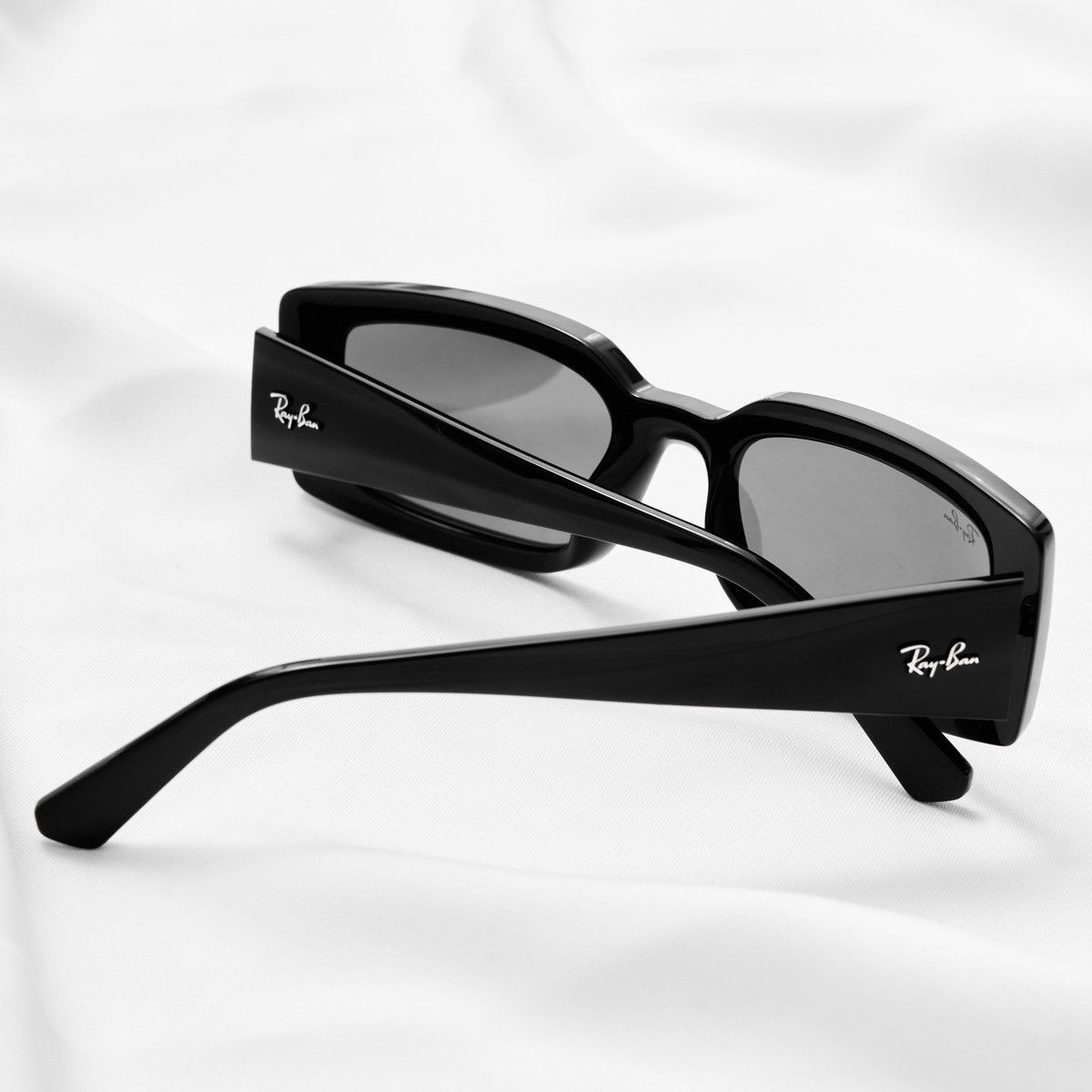 RayBan RAYBAN 0RB4395F 667771 SUNGLASSES Size ONE SIZE - 7 Thumbnail