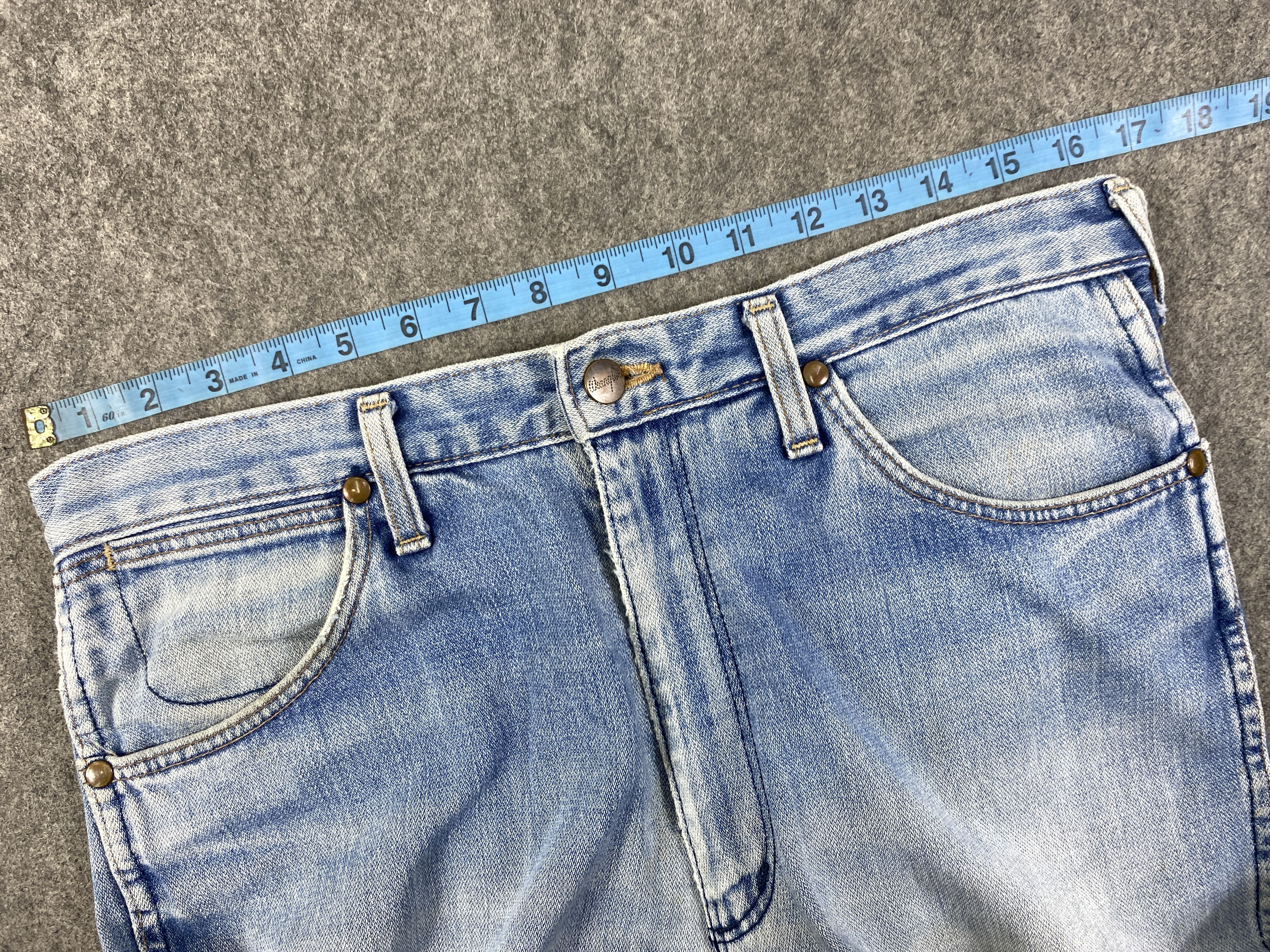 Japanese Brand Light Blue Wash Vintage Wrangler Jeans 33x33.5 - JN3330 Size US 33 - 5 Thumbnail