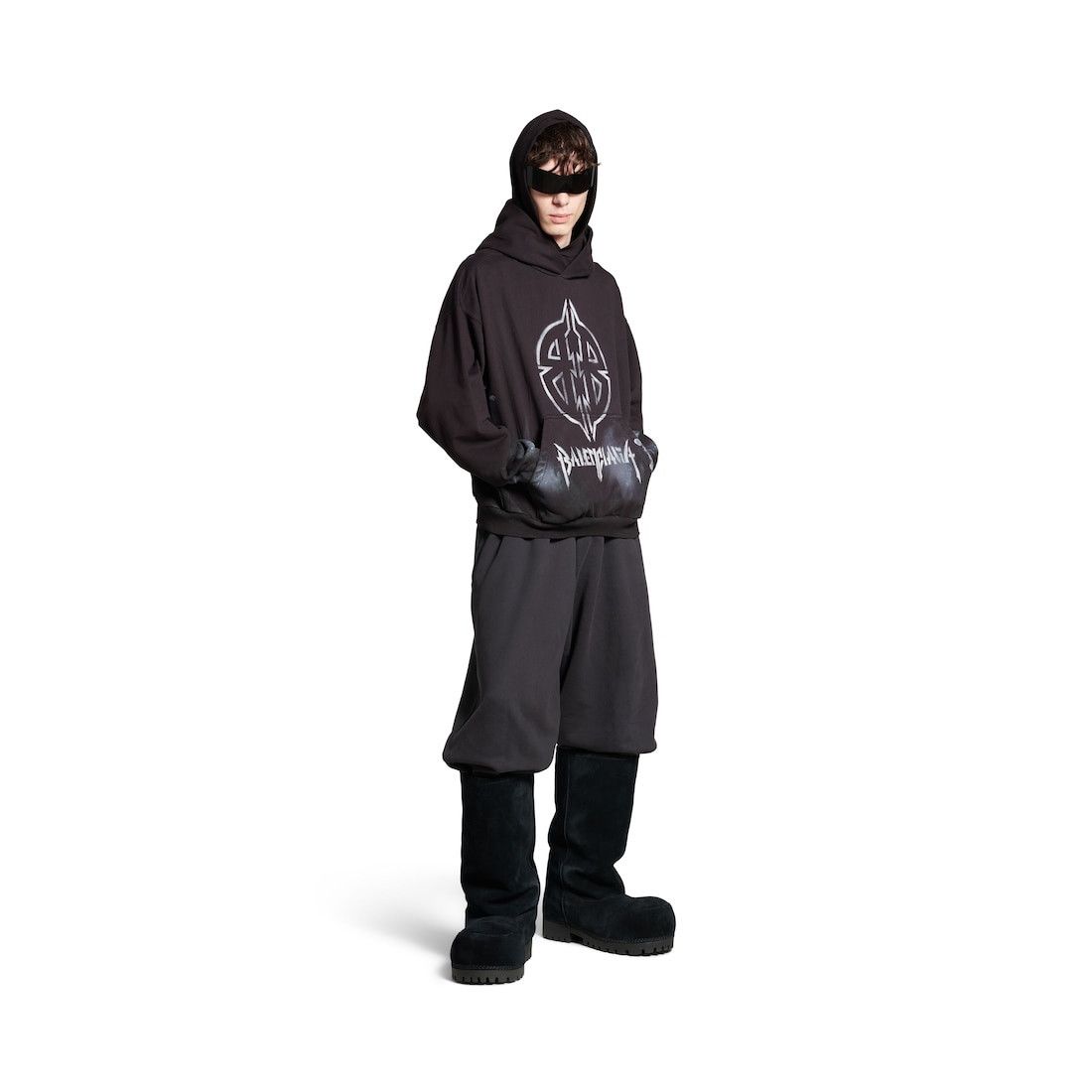 Balenciaga o1w1db10126 Metal BB Stencil Hoodie Medium Fit in Black Size US M / EU 48-50 / 2 - 2 Thumbnail