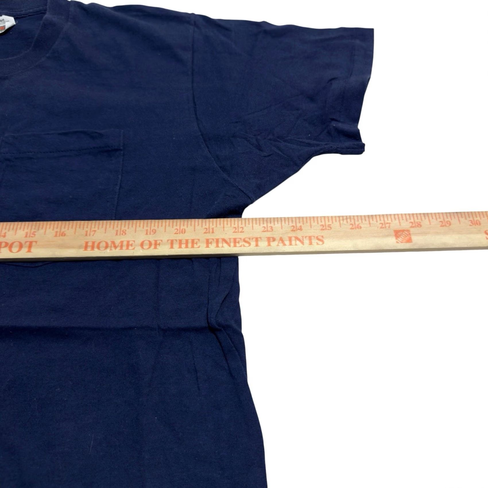 Hanes VINTAGE Hanes Pocket T-Shirt Navy XL Men Selvedge 70s 80s Single Stitch Crew NY USA 60s 70s 60s 70s Size US XL / EU 56 / 4 - 4 Thumbnail