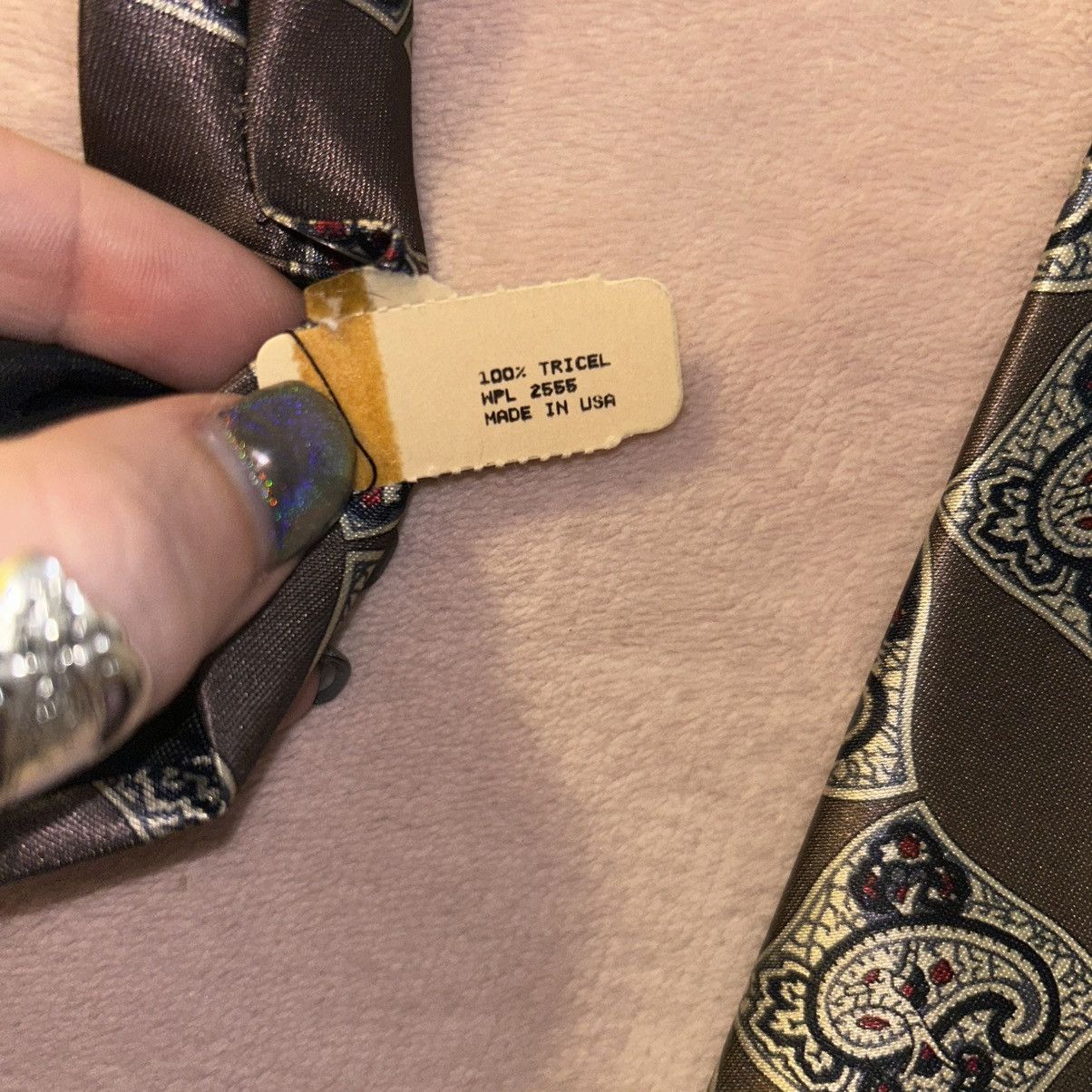 Etienne Aigner Etienne Aigner vintage dead stock bronze with paisley tie Size ONE SIZE - 6 Thumbnail