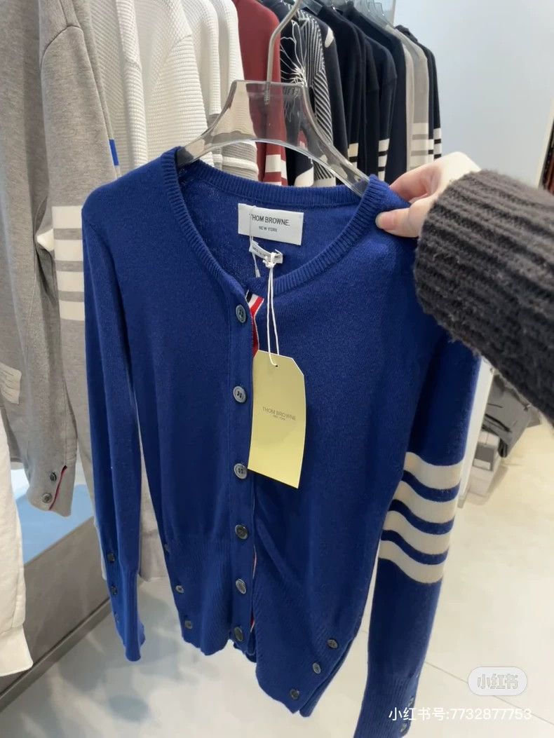 Thom Browne Thom browne Klein blue four-striped cashmere round-neck ca Size XS / US 0-2 / IT 36-38 - 8 Thumbnail