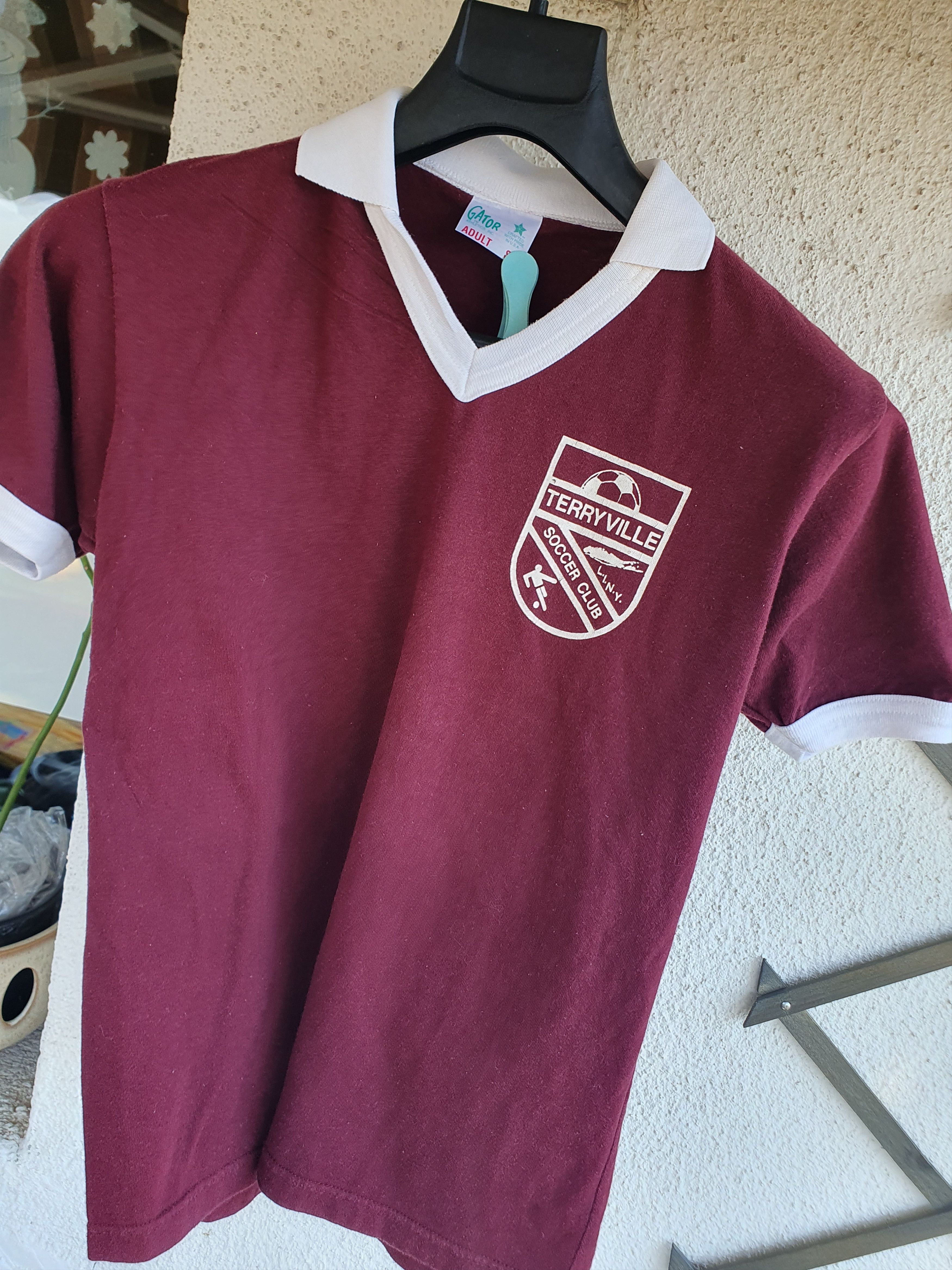 Vintage Terryville Soccer Club Gator Athletics Made in USA t-shirt Size US S / EU 44-46 / 1 - 8 Thumbnail