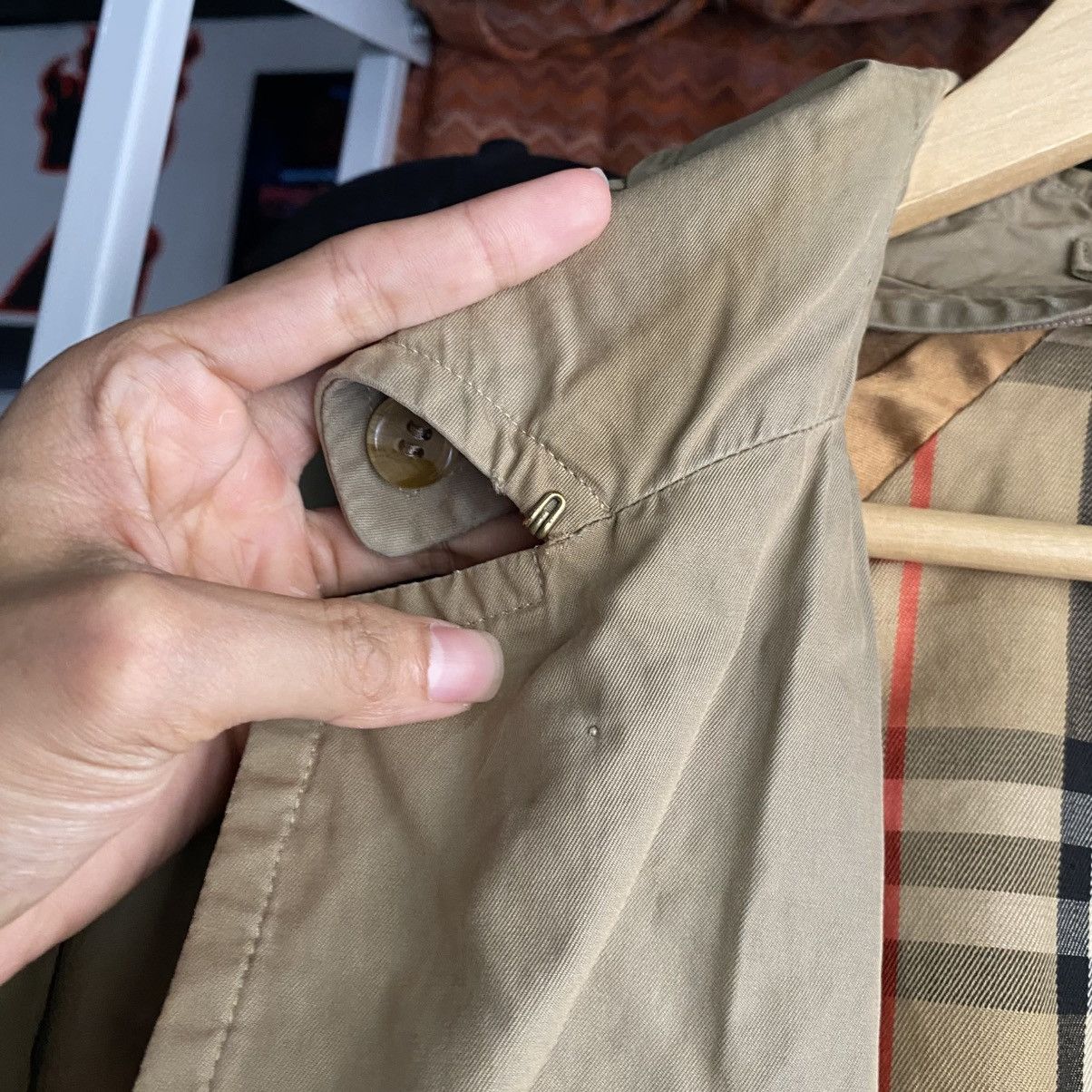 Burberry VINTAGE BURBERRY MARUZEN TOKYO Nova Check Trench Coat Beige Size US L / EU 52-54 / 3 - 15 Thumbnail