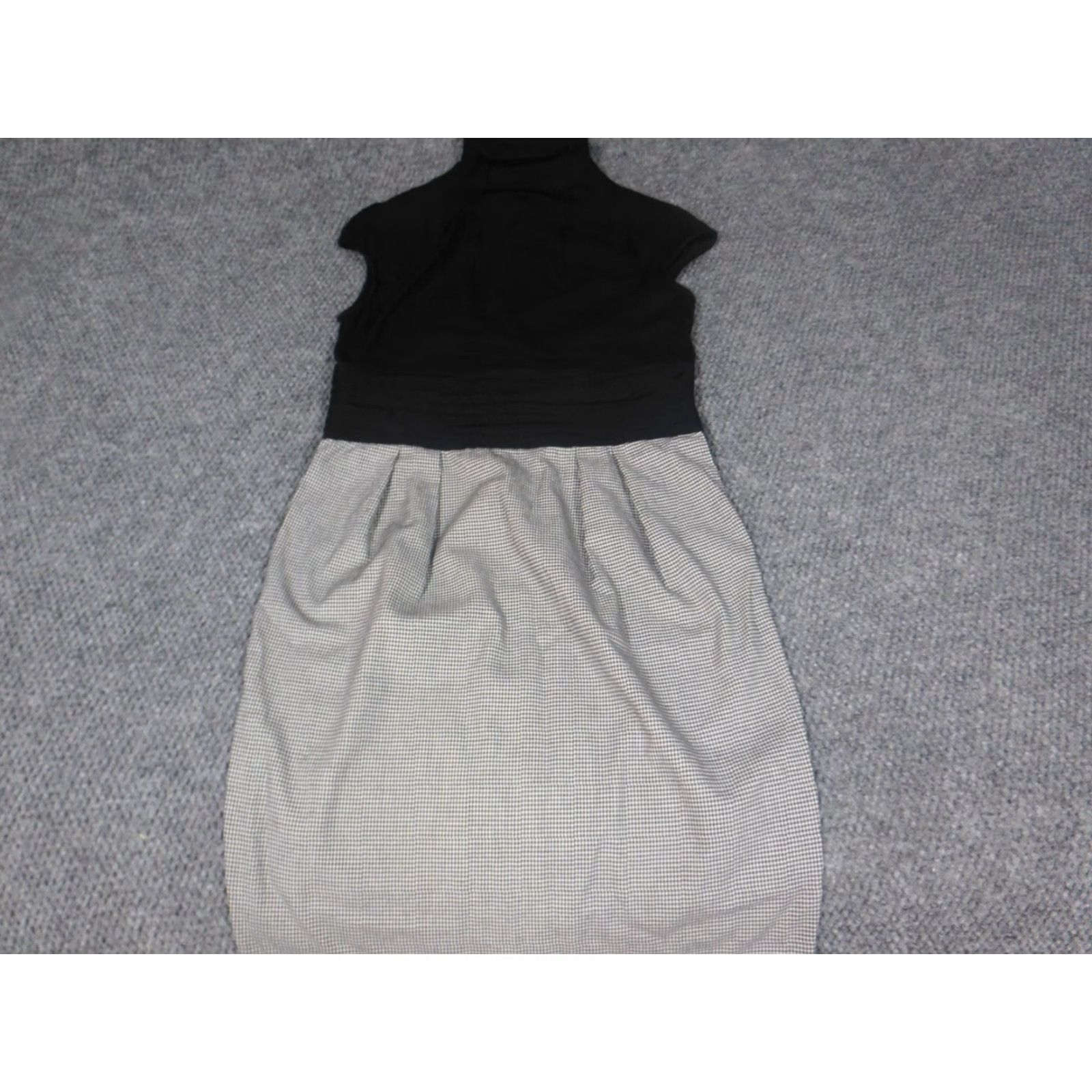 Zara Zara Dress Dress Pencil Gray Plaid Knit Stretch Viscose Rayon Knee Length Casual Formal M Womens Regular XS? No, use M; Wait—structure: Remove. Size M / US 6-8 / IT 42-44 - 2 Thumbnail