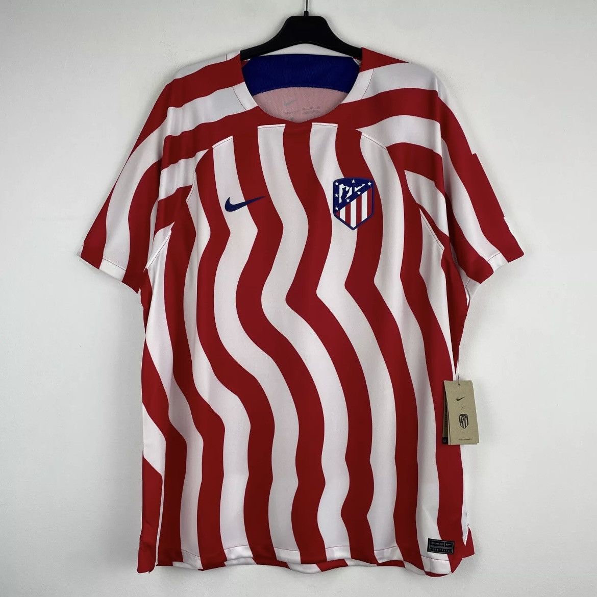 Nike Atletico Madrid Nike Home Jersey Shirt Men 2022/2023 sz XXL Size US XXL / EU 58 / 5 - 1 Thumbnail