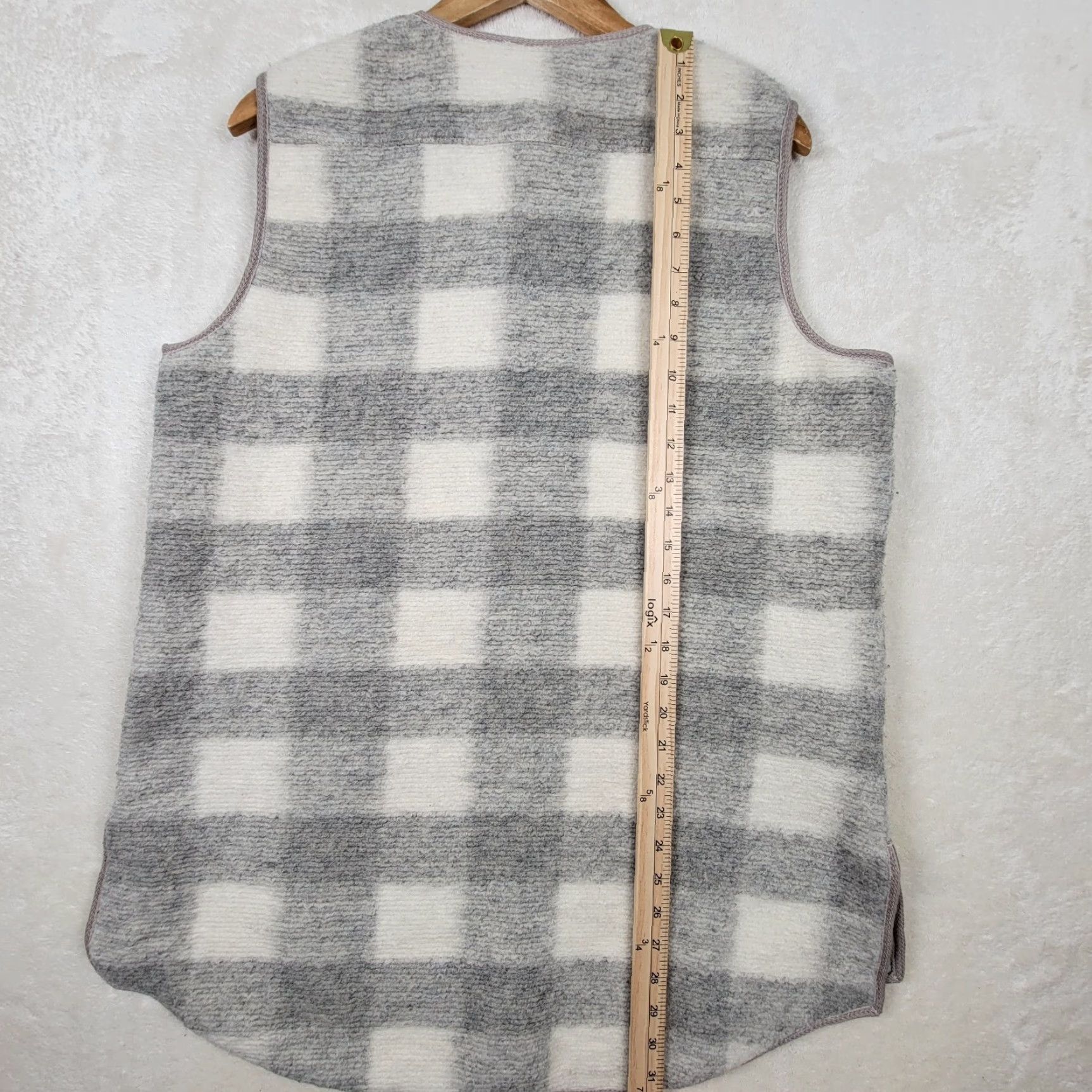 Vintage Woolrich Womens Wool Vest Gray White Plaid Fleece Full Zip Outdoor 90s Jacket Mid-Length Regular Fit XL Womens Vest Size XL / US 12-14 / IT 48-50 - 7 Thumbnail