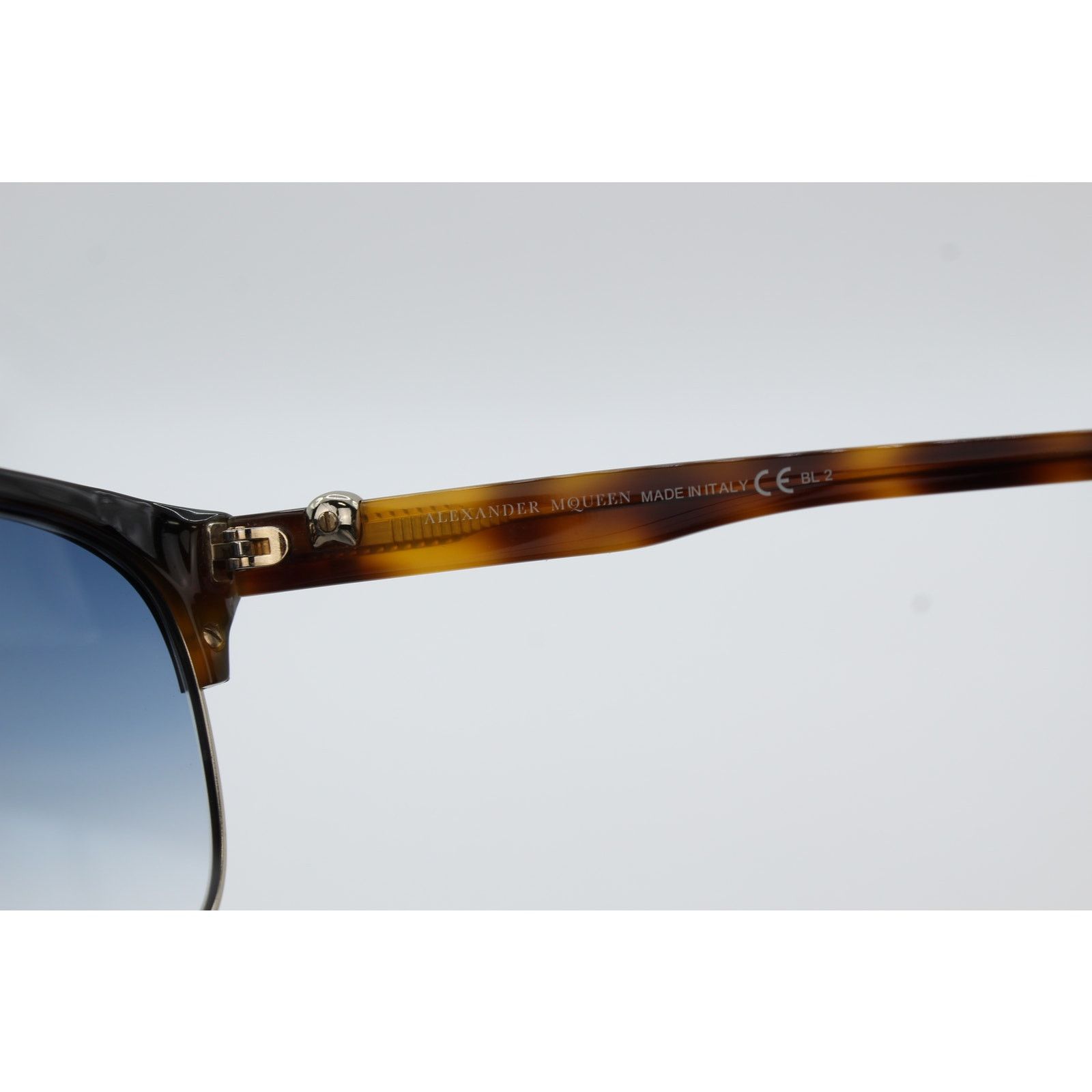 Alexander McQueen Alexander McQueen AMQ 4220/S Sunglasses Tortoise Blue Size ONE SIZE - 4 Thumbnail
