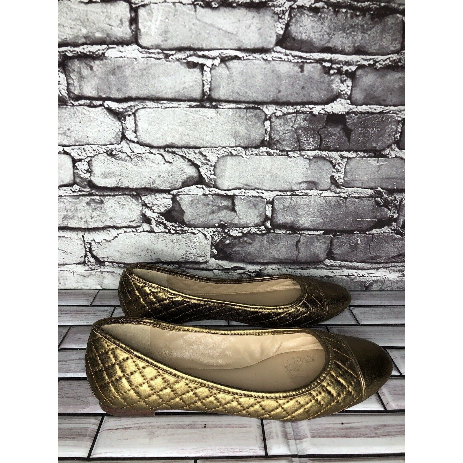 Vince Camuto Vince Camuto Metallic Gold Leather Quilted Ballet Flats Shoe Size US 9.5 / IT 39.5 - 8 Thumbnail
