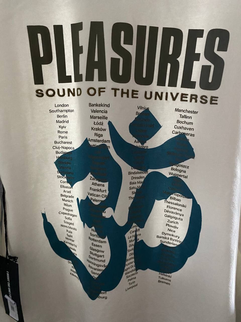 Pleasures Pleasures - Universe Longsleeve Size US M / EU 48-50 / 2 - 2 Thumbnail