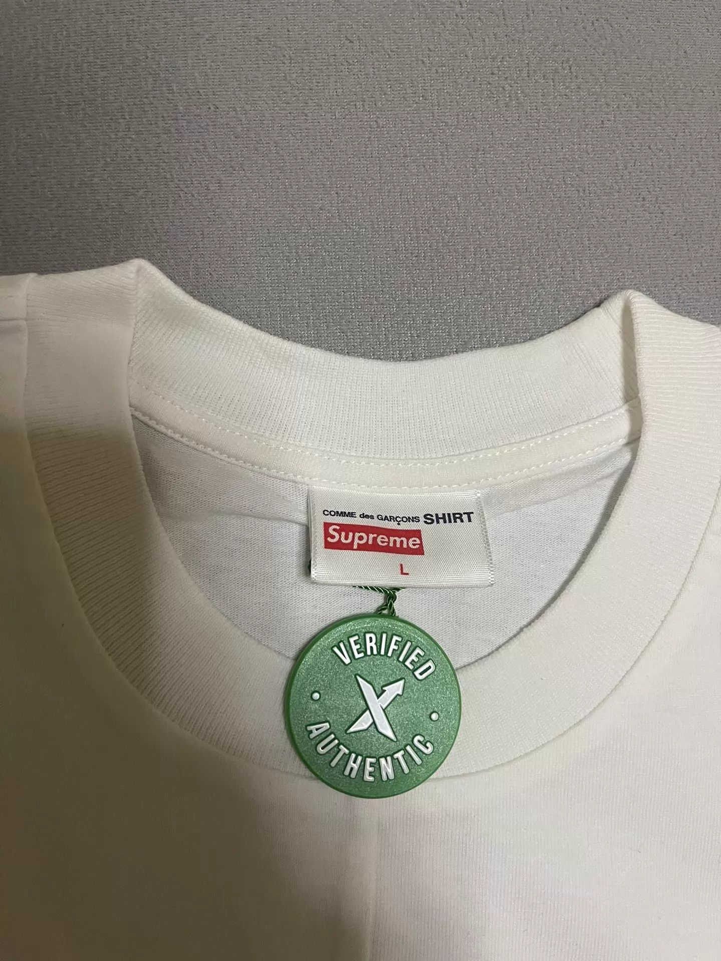 Supreme Supreme CDG Spilt Box Logo White Short Sleeve L New Size US L / EU 52-54 / 3 - 3 Thumbnail