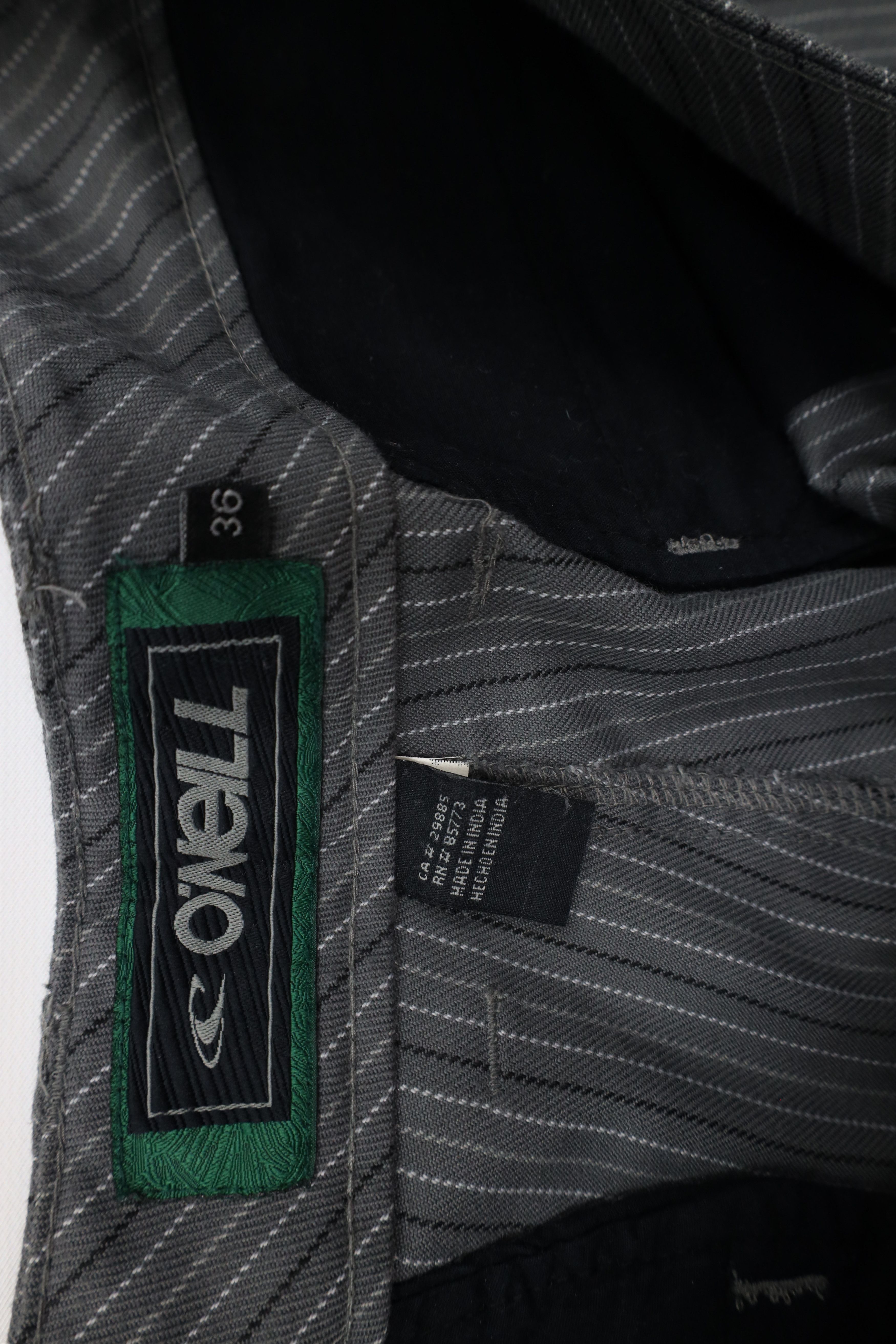 O'Neill × Vintage Vintage O'Neill Surfing Faded Striped Baggy Fit Shorts Gray Size US 36 / EU 52 - 8 Thumbnail