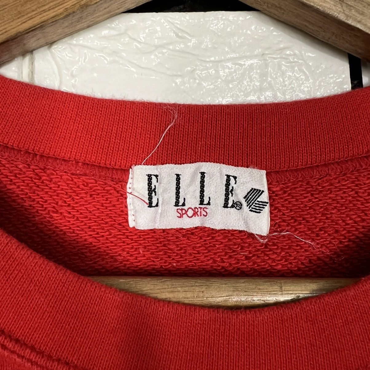 Vintage 90's ELLE Sports Embroidered Logo Sweatshirt #3944-C180 Size M / US 6-8 / IT 42-44 - 9 Thumbnail