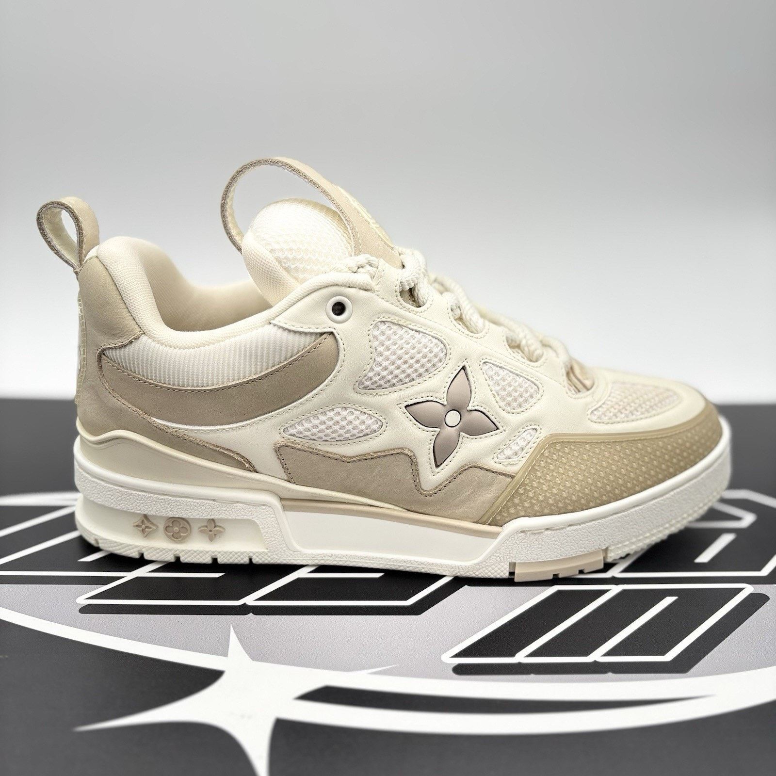 Louis Vuitton Louis Vuitton Skate ' Beige White ' | EXCELLENT COND! Size US 8.5 / EU 41-42 - 2 Thumbnail