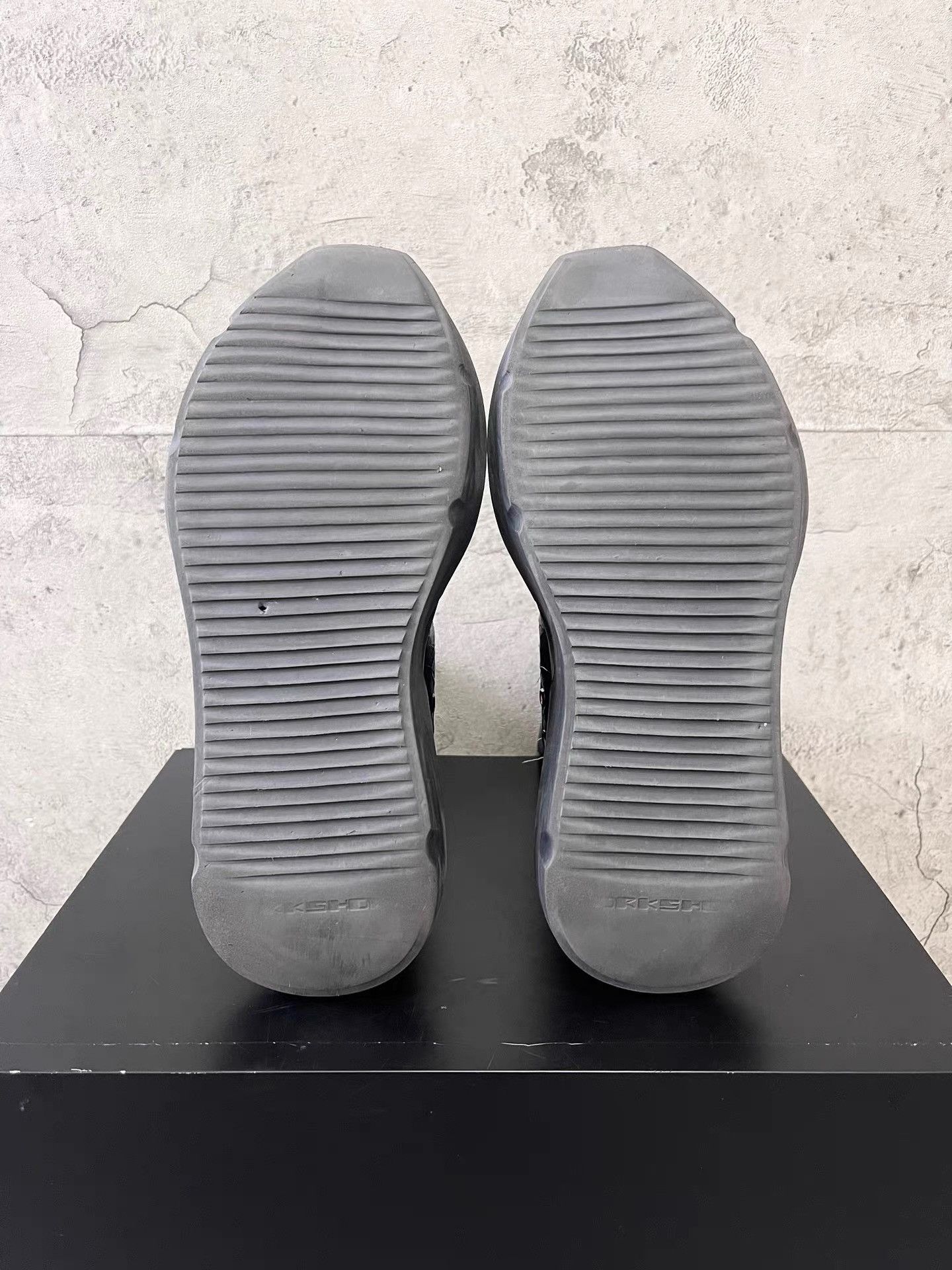 Rick Owens Rick Owens Cracked Leather Platform Chelsea Boots K34 Size US 8 / EU 41 - 6 Thumbnail