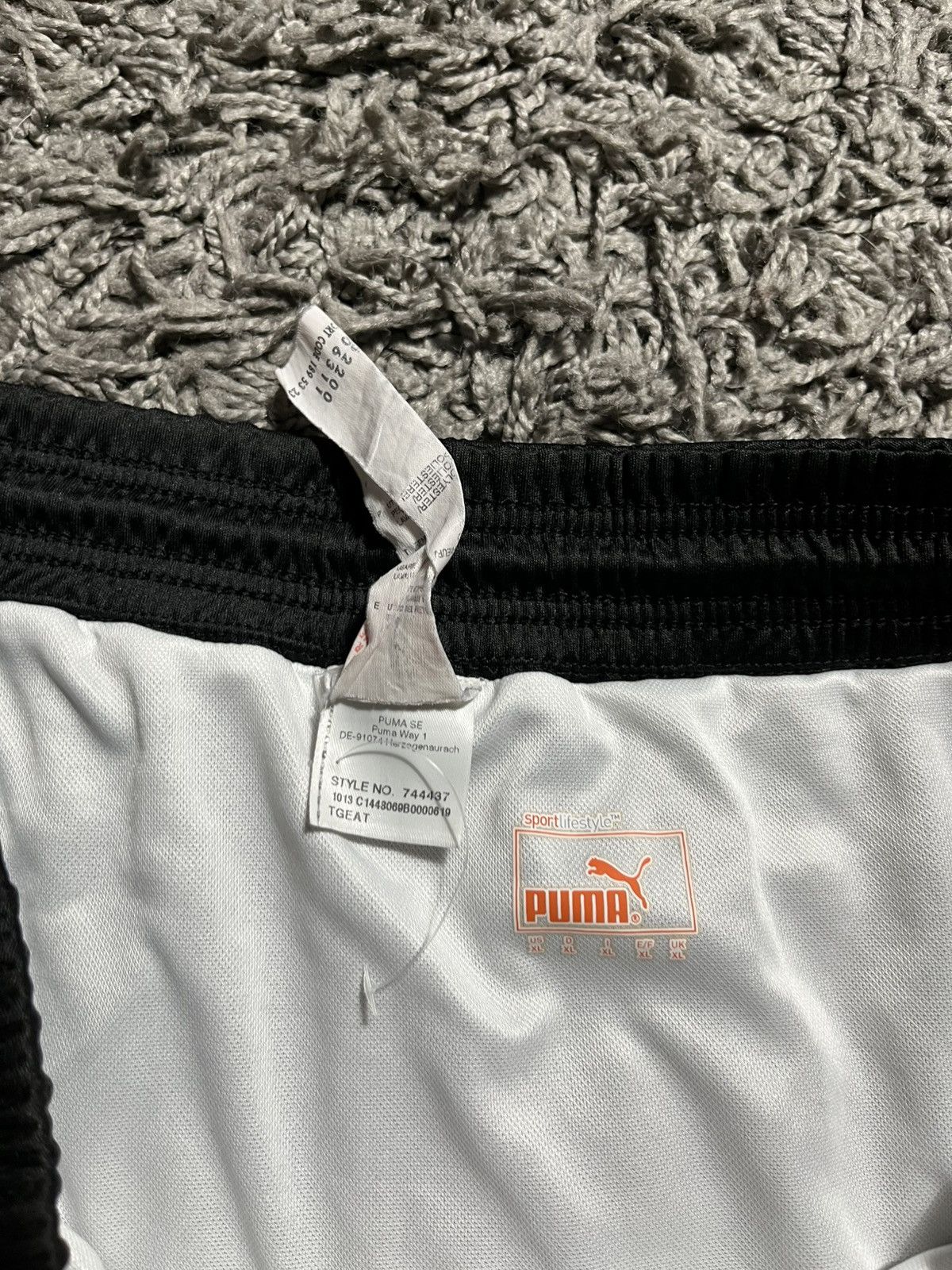 Puma PUMA AUSTRIA SOCCER AWAY TRIKOT FOOTBALL SHORTS Size US 36 / EU 52 - 5 Thumbnail