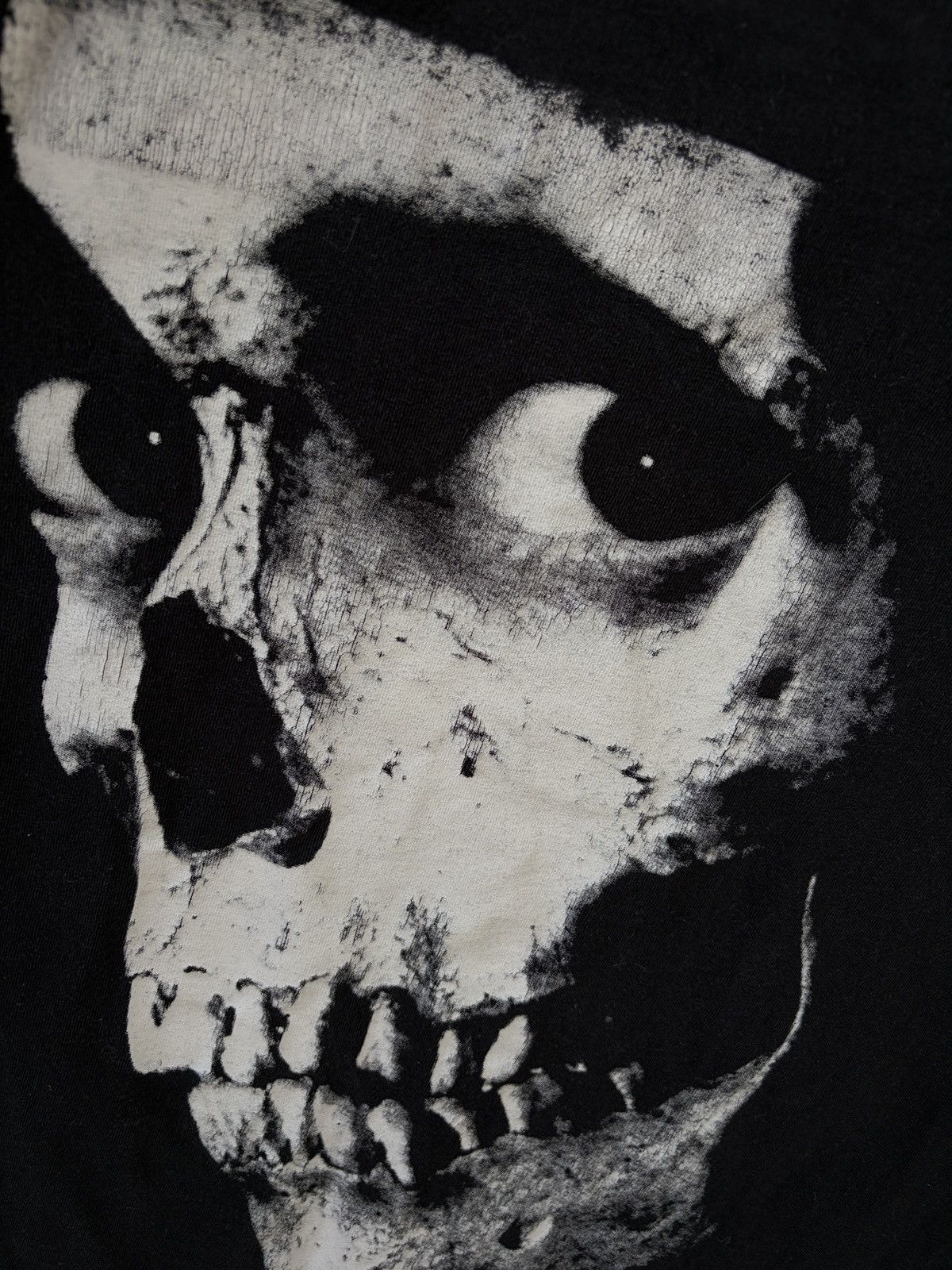 Vintage Evil Dead II Skull Print T-shirt Size US S / EU 44-46 / 1 - 3 Thumbnail