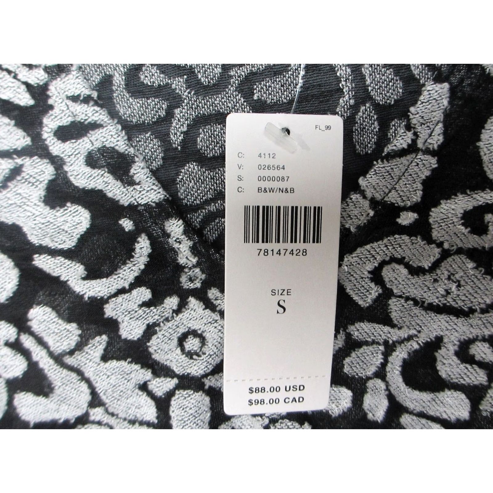 Anthropologie Anthropologie Blouse Top Women Small Black White Floral Cropped Jacquard Peasant Shirt Size S / US 4 / IT 40 - 2 Thumbnail