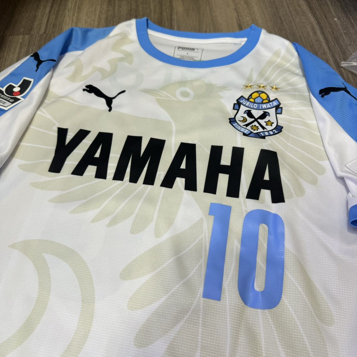 Puma Jublio iwata 2018 away shirt #10 Nakamura Size US M / EU 48-50 / 2 - 3 Thumbnail