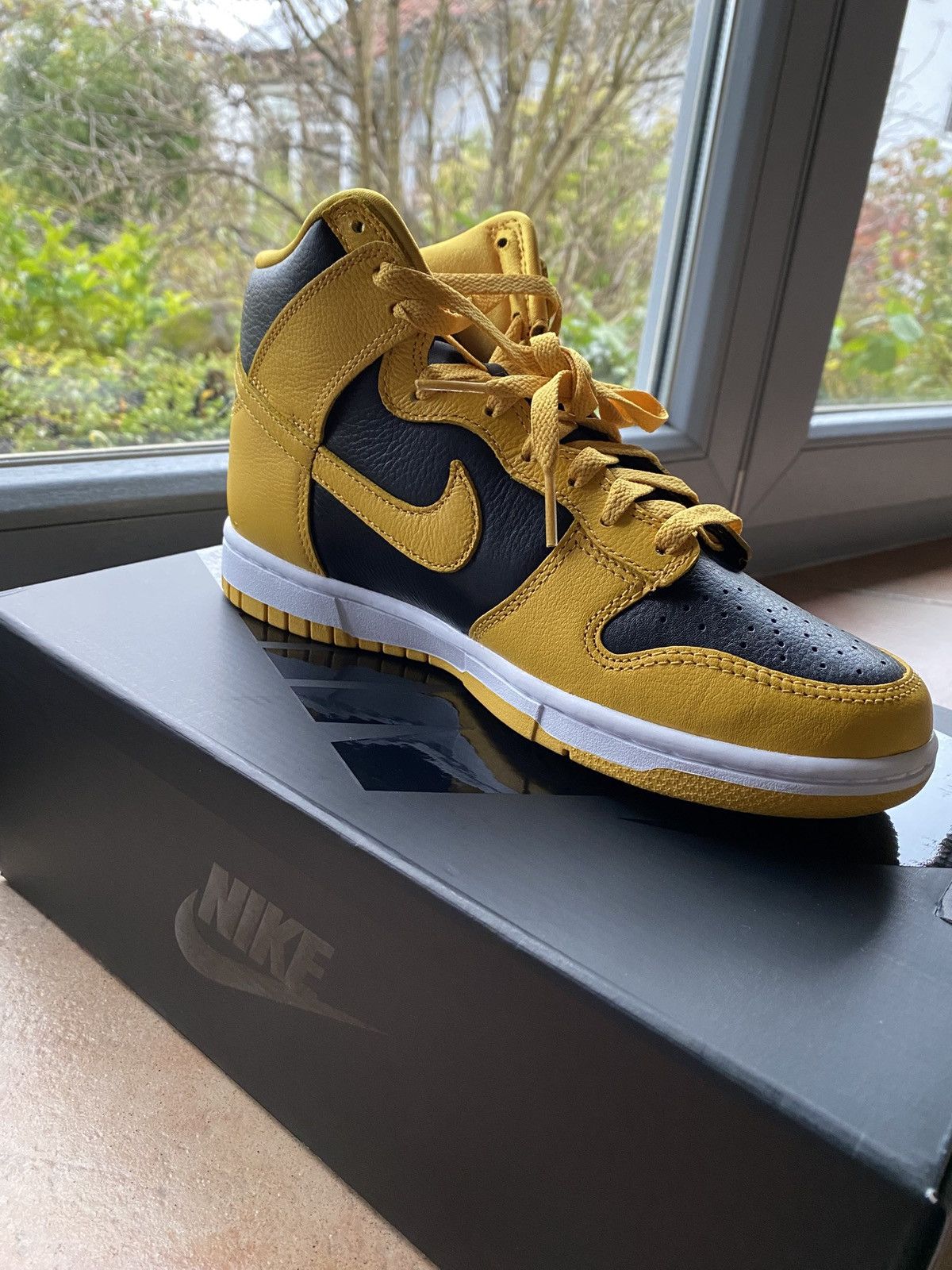 Nike Nike Dunk Hi “Wu Tang” Size US 7.5 / IT 37.5 - 3 Thumbnail