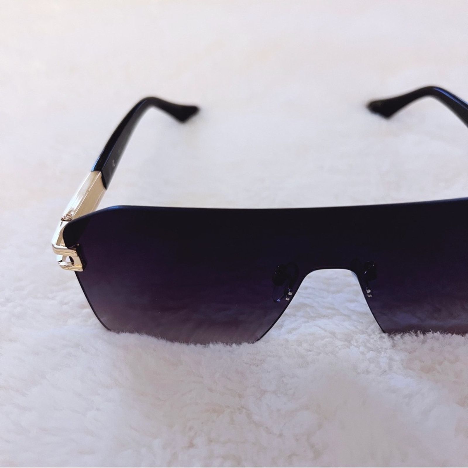 Other Sadie Black Oversized Rimless Flat-Top Sunglasses Size ONE SIZE - 6 Thumbnail
