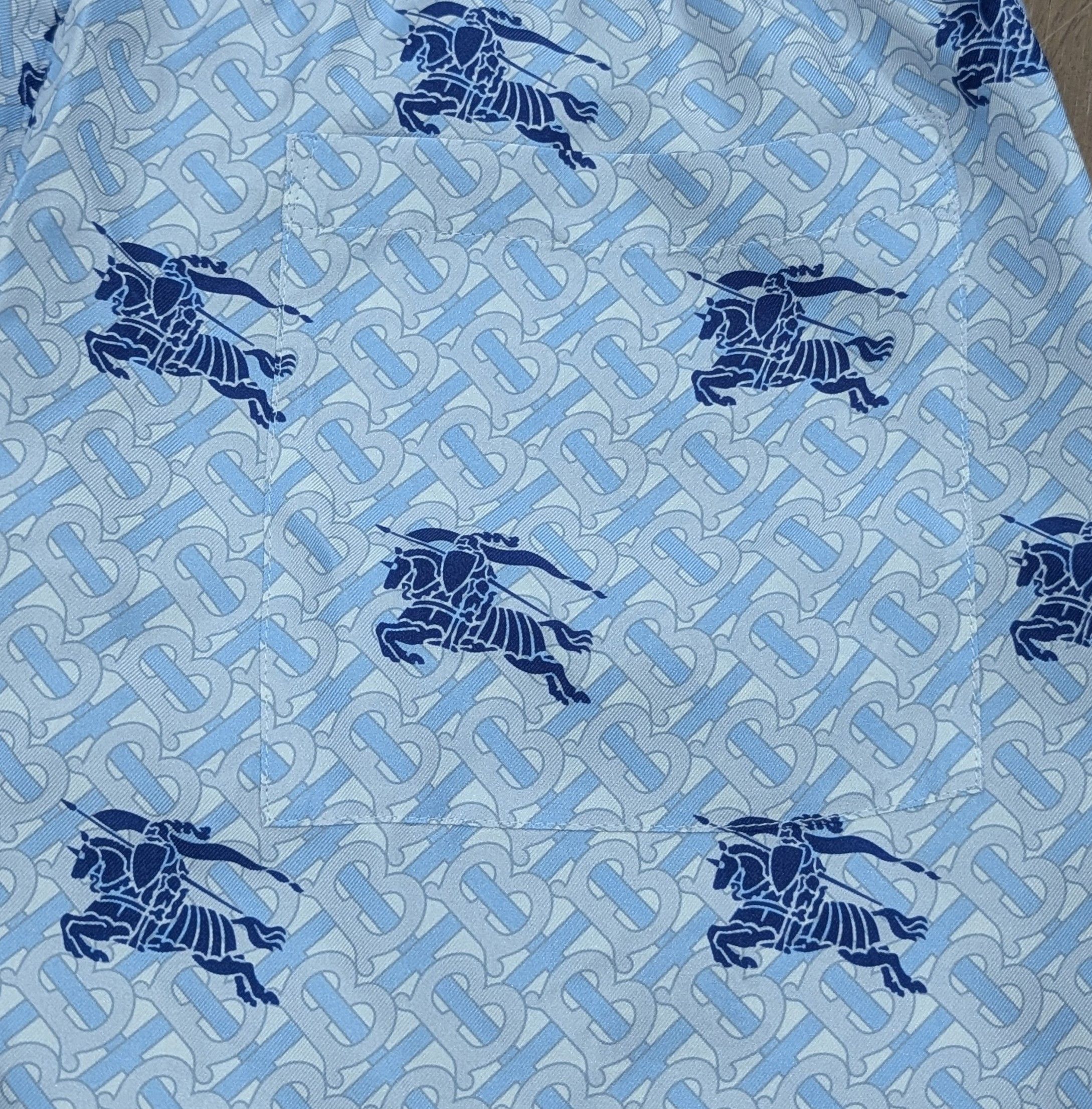 Burberry Burberry Monogram Print Silk Shorts Light Blue/Navy Large Size US 34 / EU 50 - 4 Thumbnail