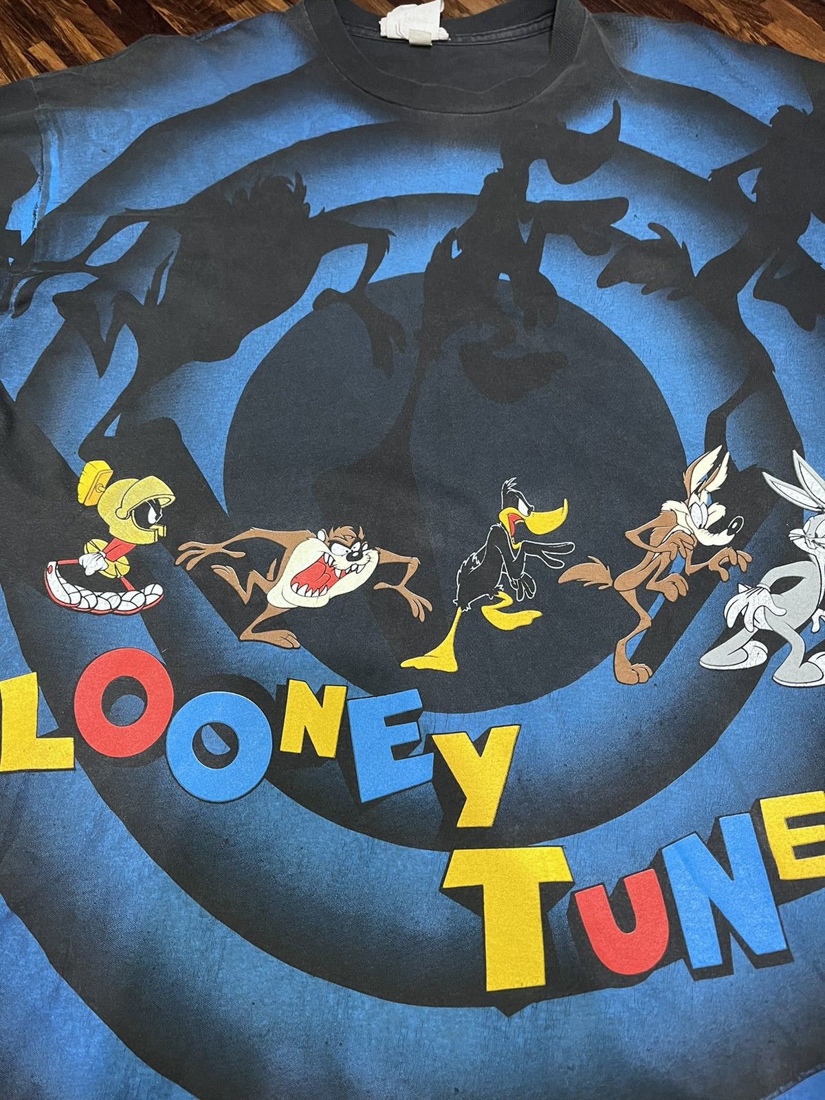 Vintage Vintage Looney Tunes Squad Shadow 1993 Size US L / EU 52-54 / 3 - 3 Thumbnail