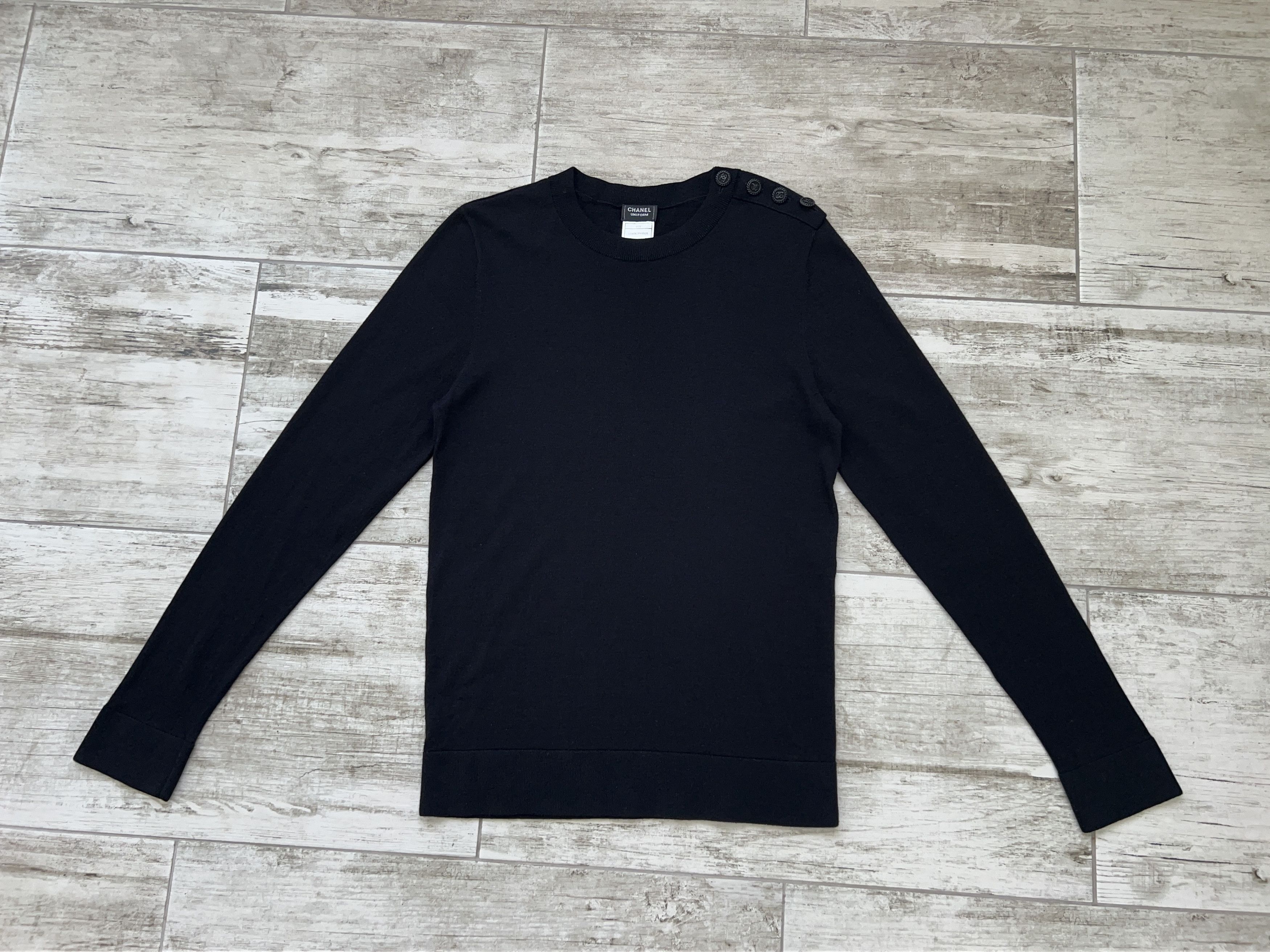 Chanel Womens Chanel Button Logo Black Authentic Sweater Pullover Size S / US 4 / IT 40 - 1 Thumbnail