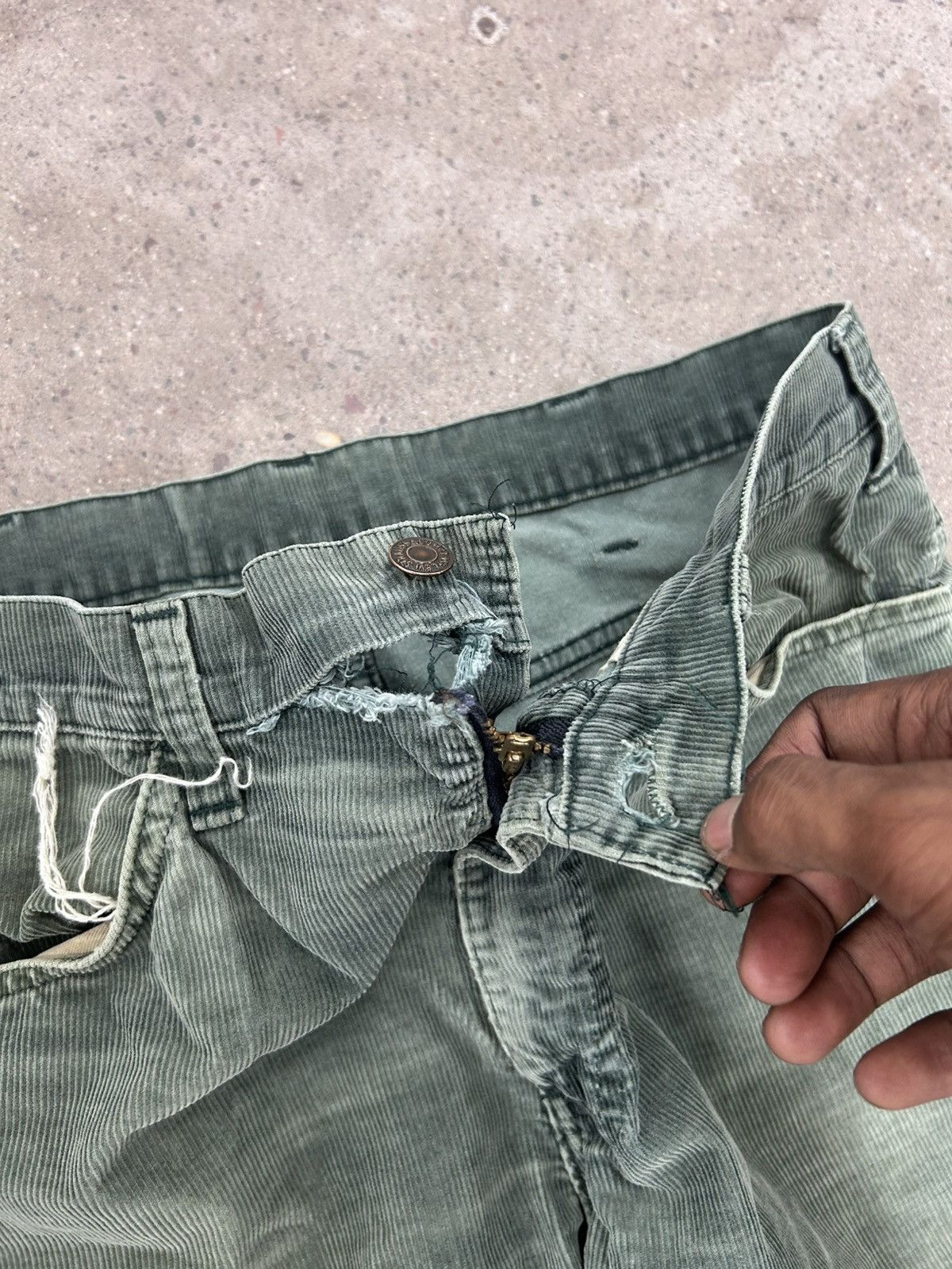 Levi's Vintage Levi’s Corduroy Flares Jeans Green 70s Hippie Size US 30 / EU 46 - 5 Thumbnail