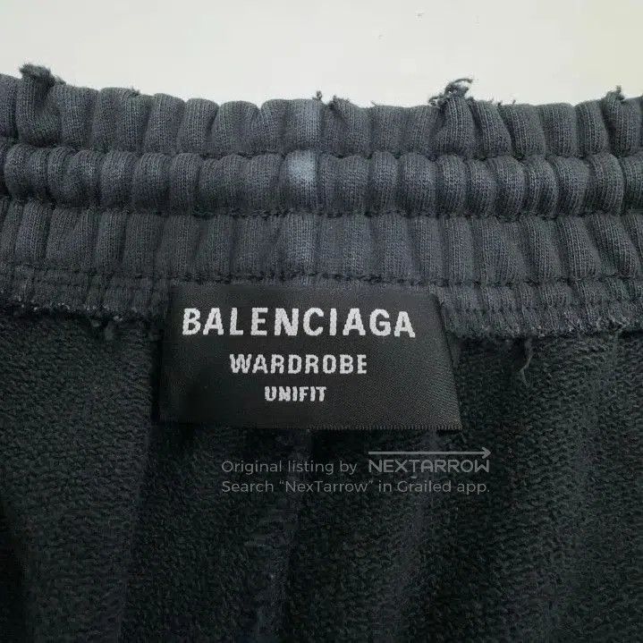 Balenciaga Balenciaga SS22 Logo Gray Sports Shorts. Size US 32 / EU 48 - 2 Thumbnail