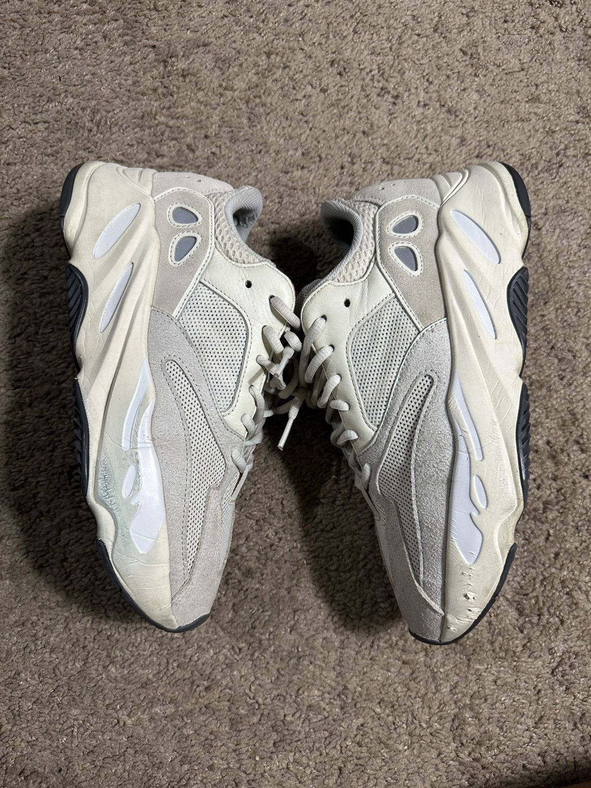 Yeezy Yeezy 700 analog Size US 8.5 / EU 41-42 - 2 Thumbnail